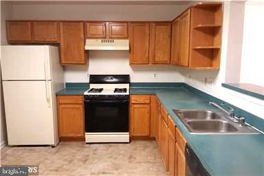 JACKSONS RIDGE CONDOS - Residential Lease