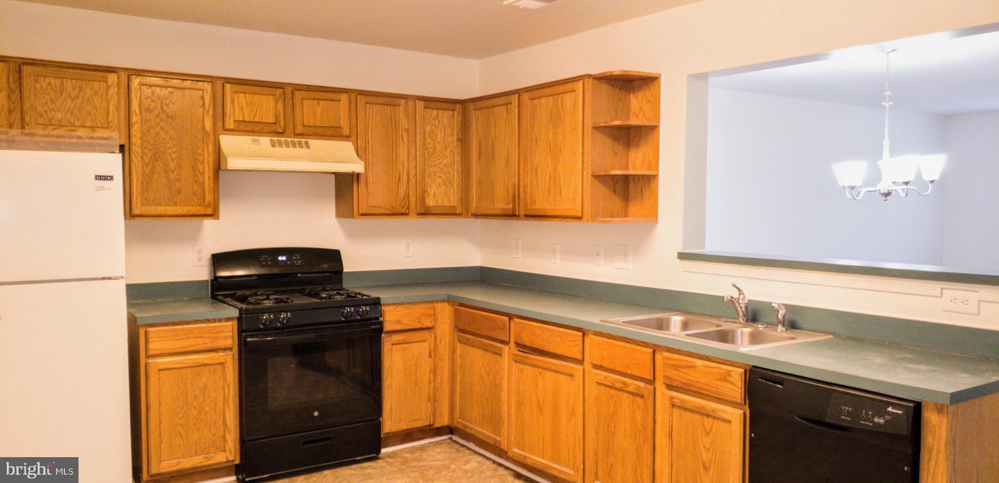 JACKSONS RIDGE CONDOS - Residential Lease