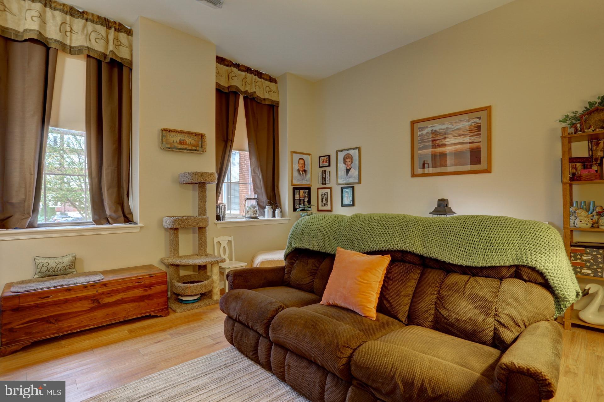 CLOCK TOWERS - Residential