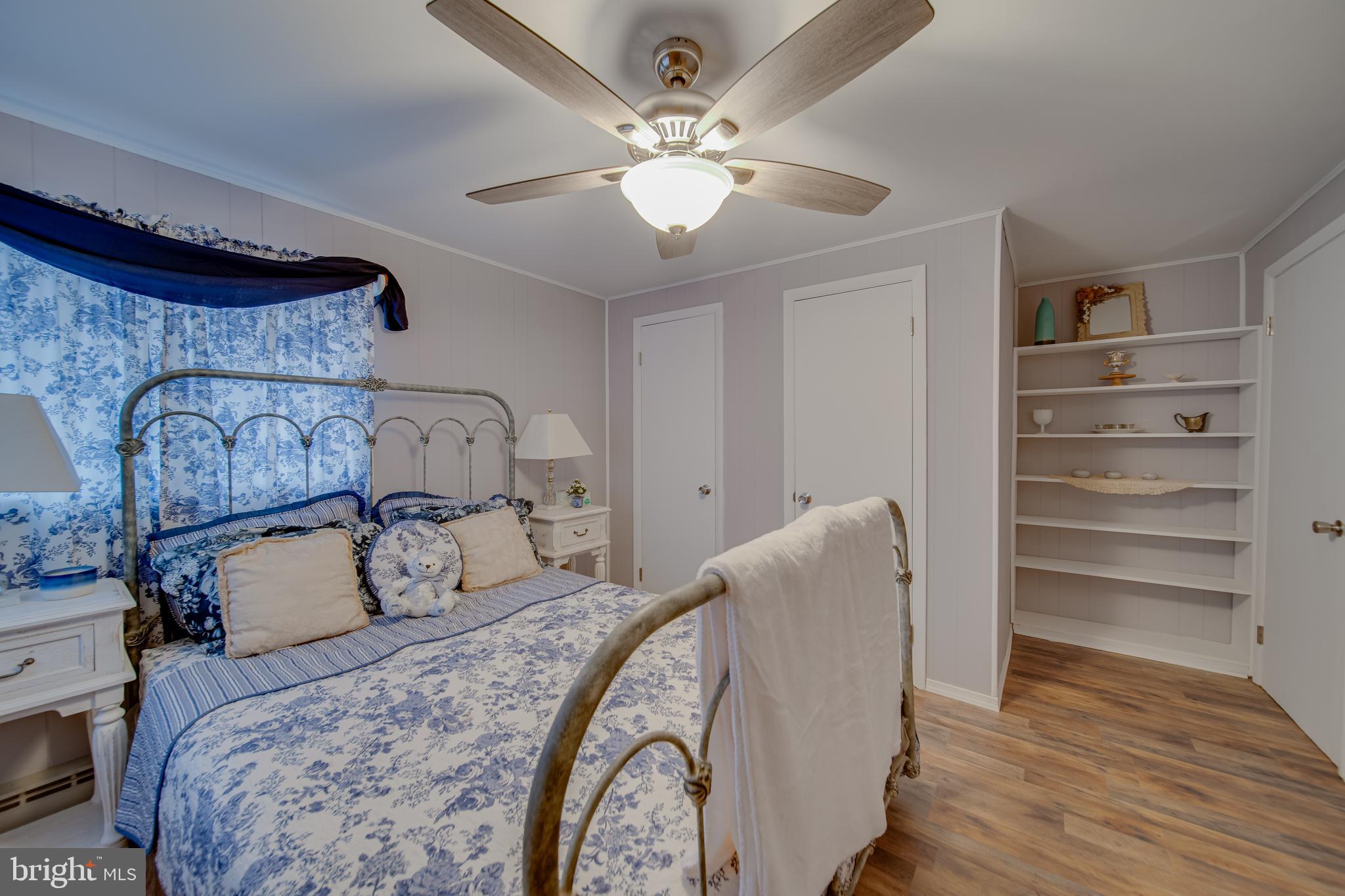 SPRUCE PINE HOLLOW - Residential