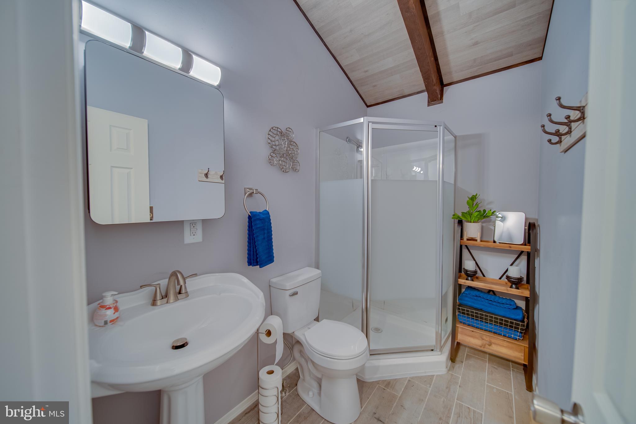 SPRUCE PINE HOLLOW - Residential