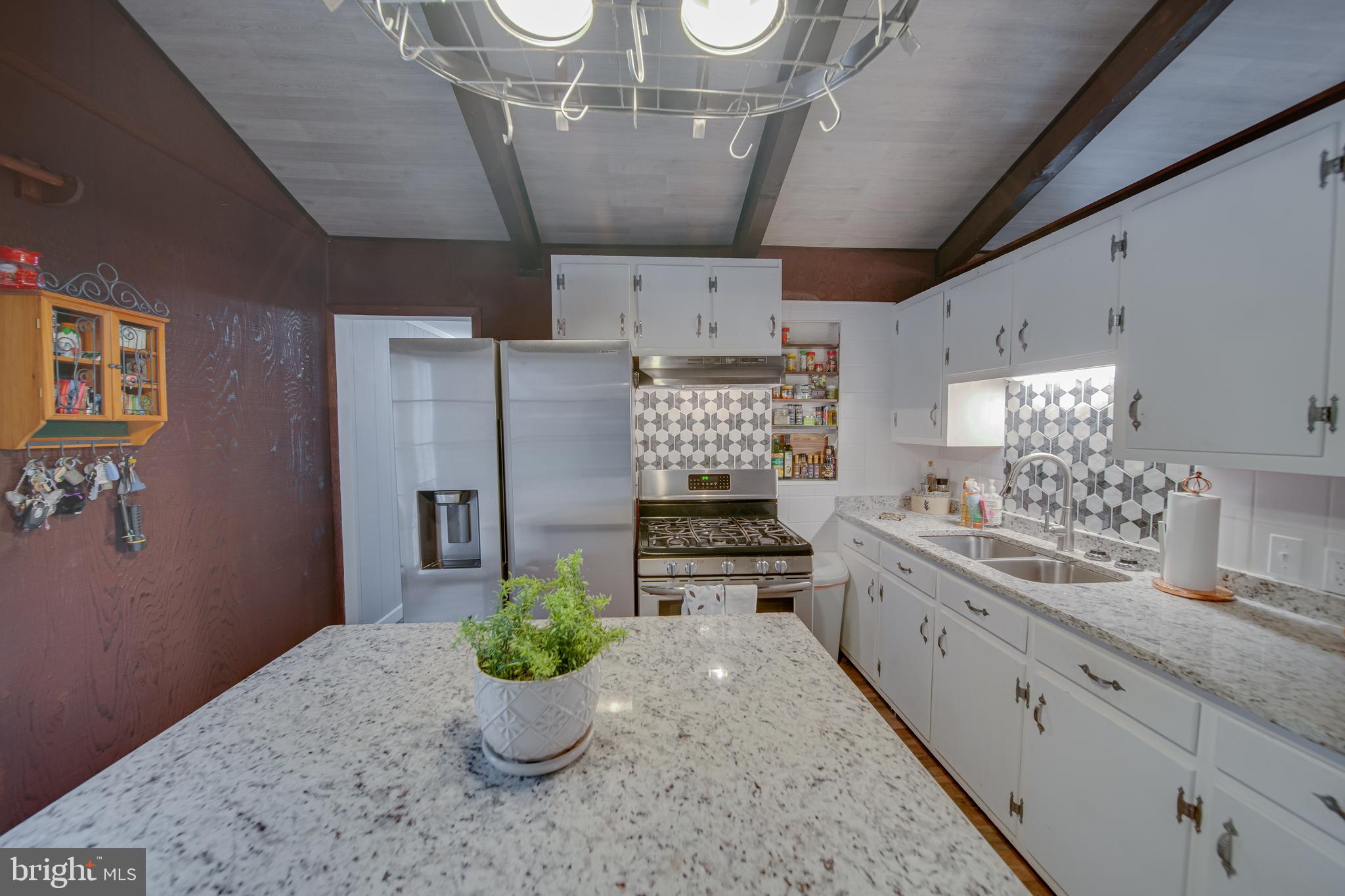 SPRUCE PINE HOLLOW - Residential