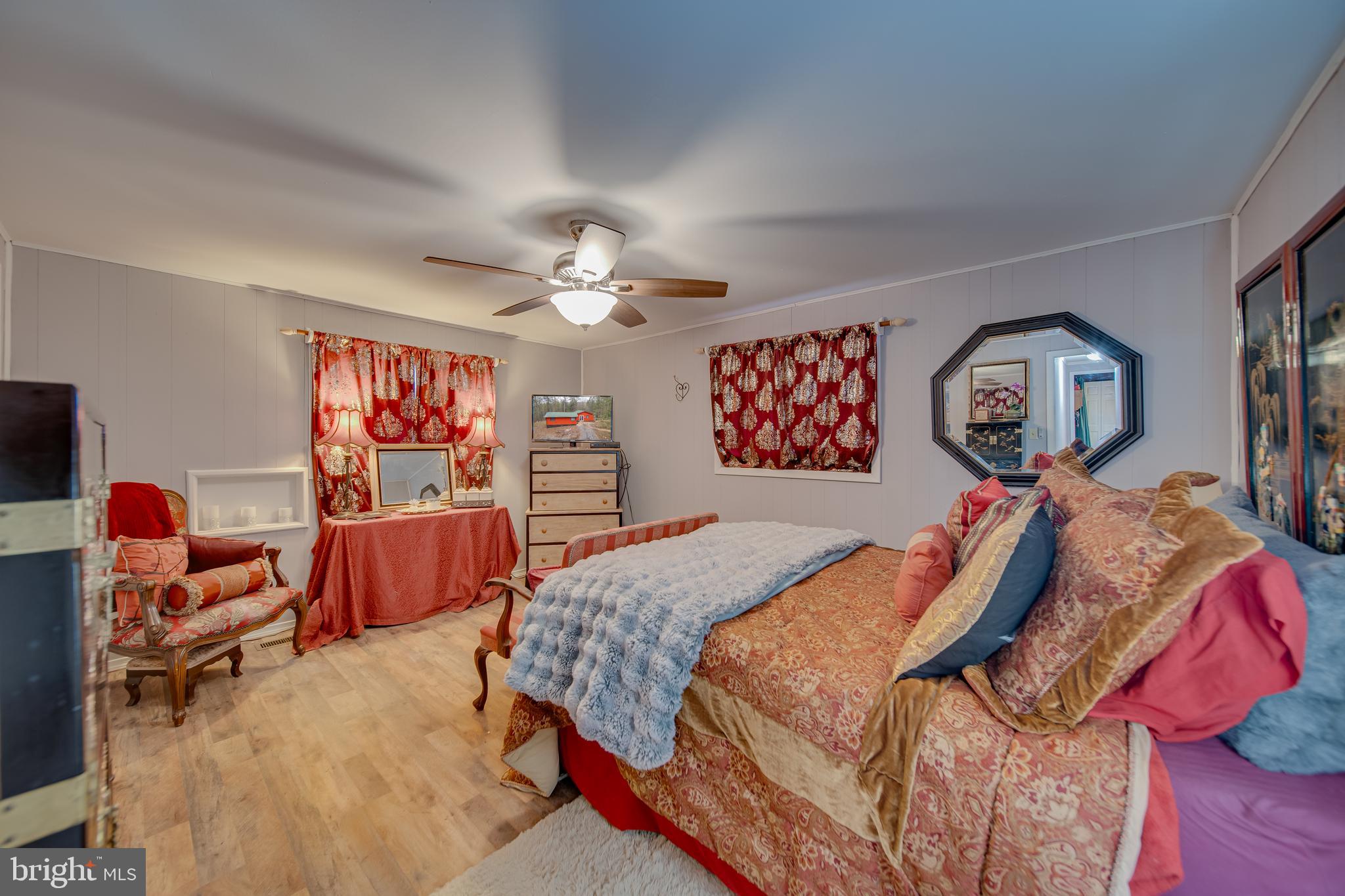 SPRUCE PINE HOLLOW - Residential