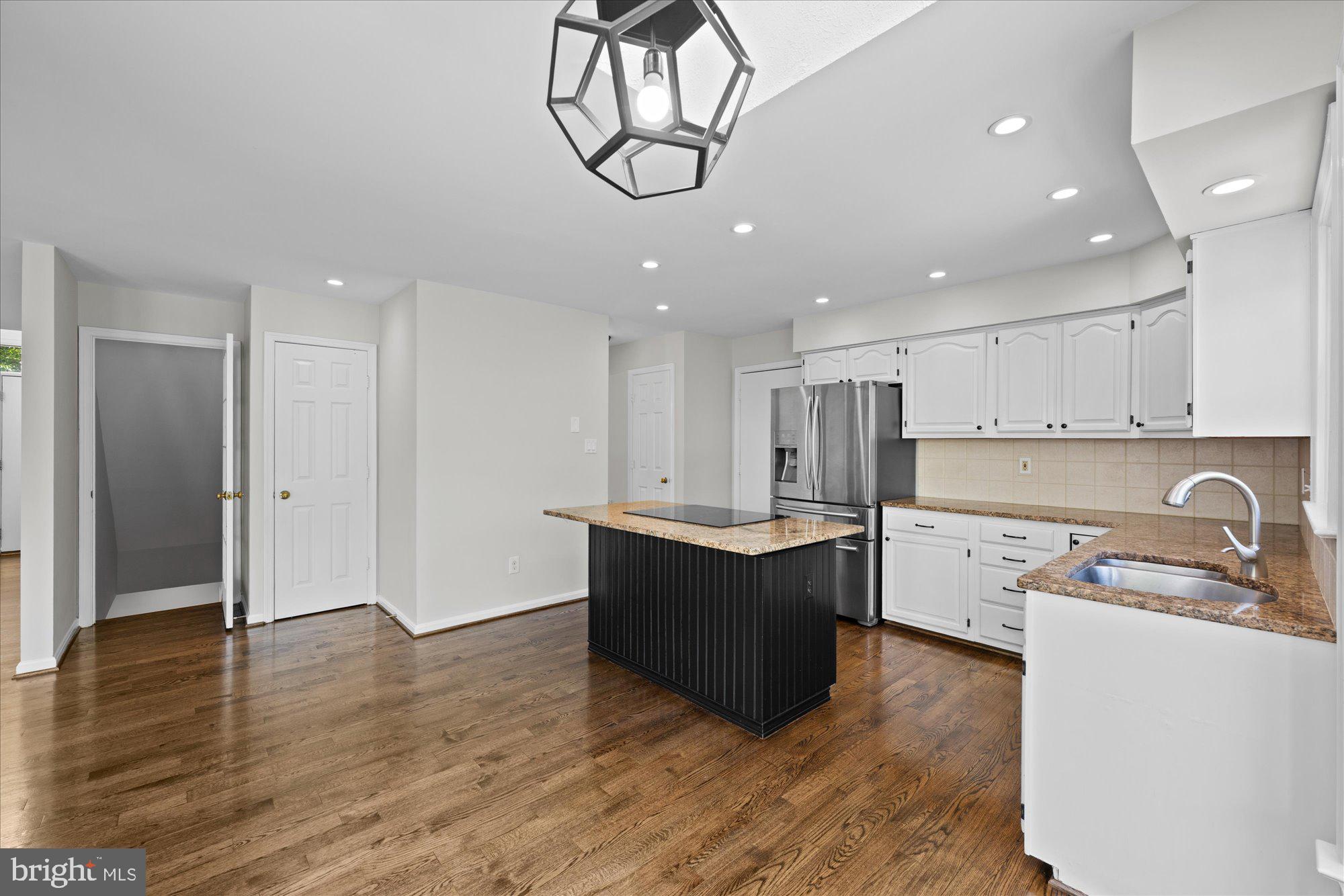 ASHBURN FARM - Residential