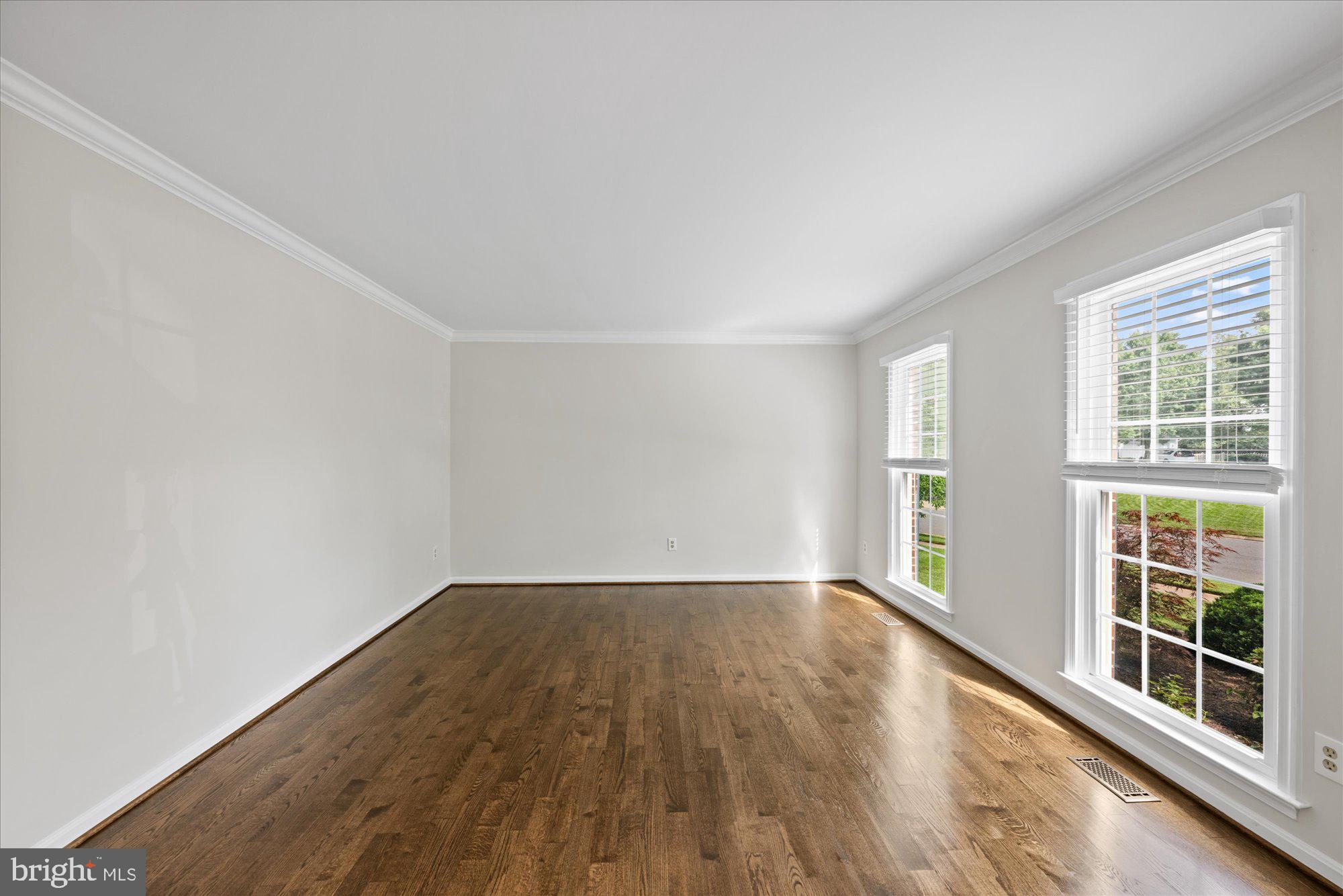 ASHBURN FARM - Residential