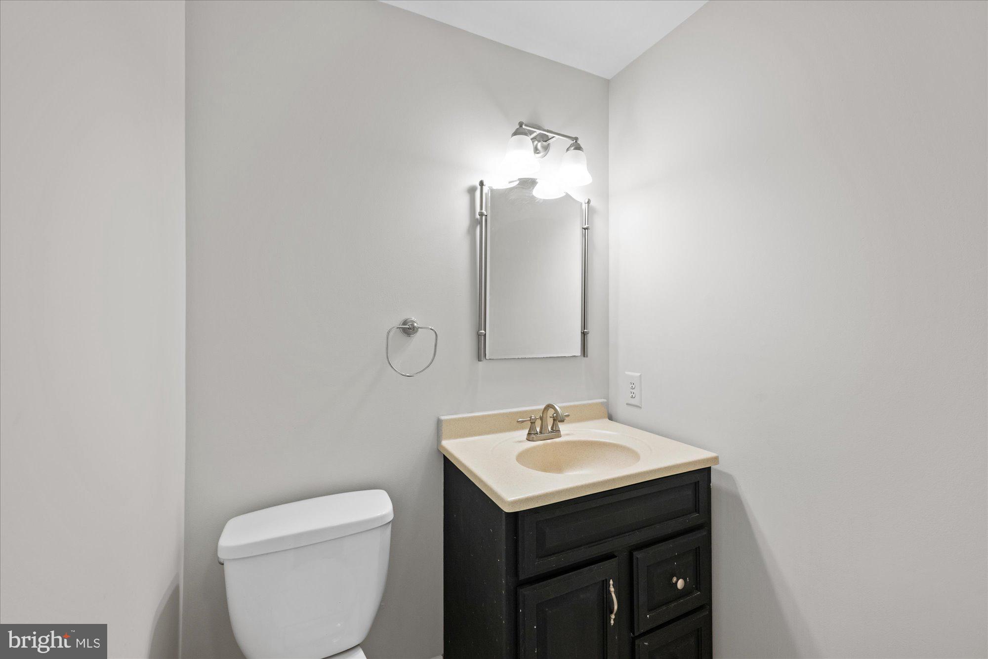 ASHBURN FARM - Residential