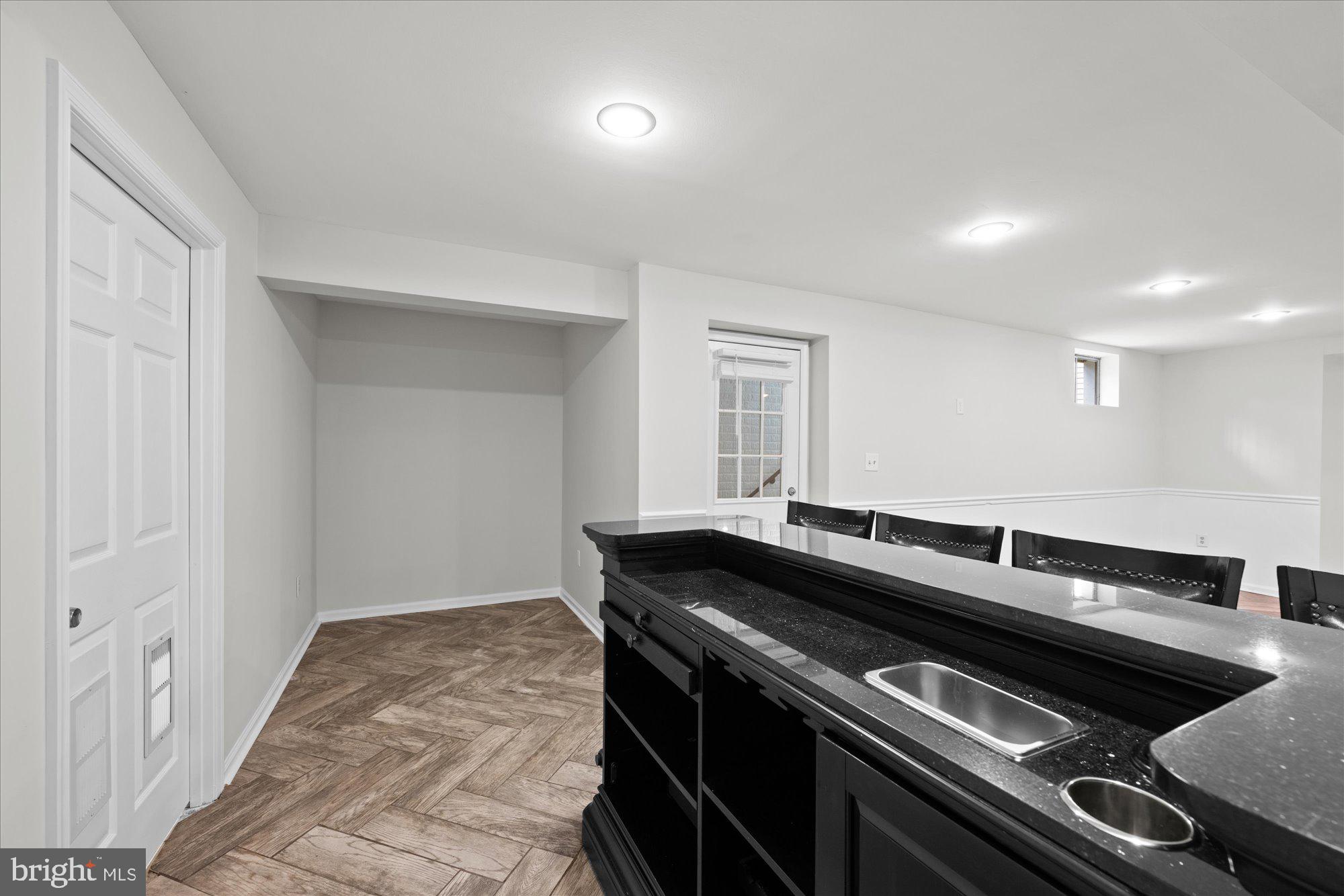 ASHBURN FARM - Residential