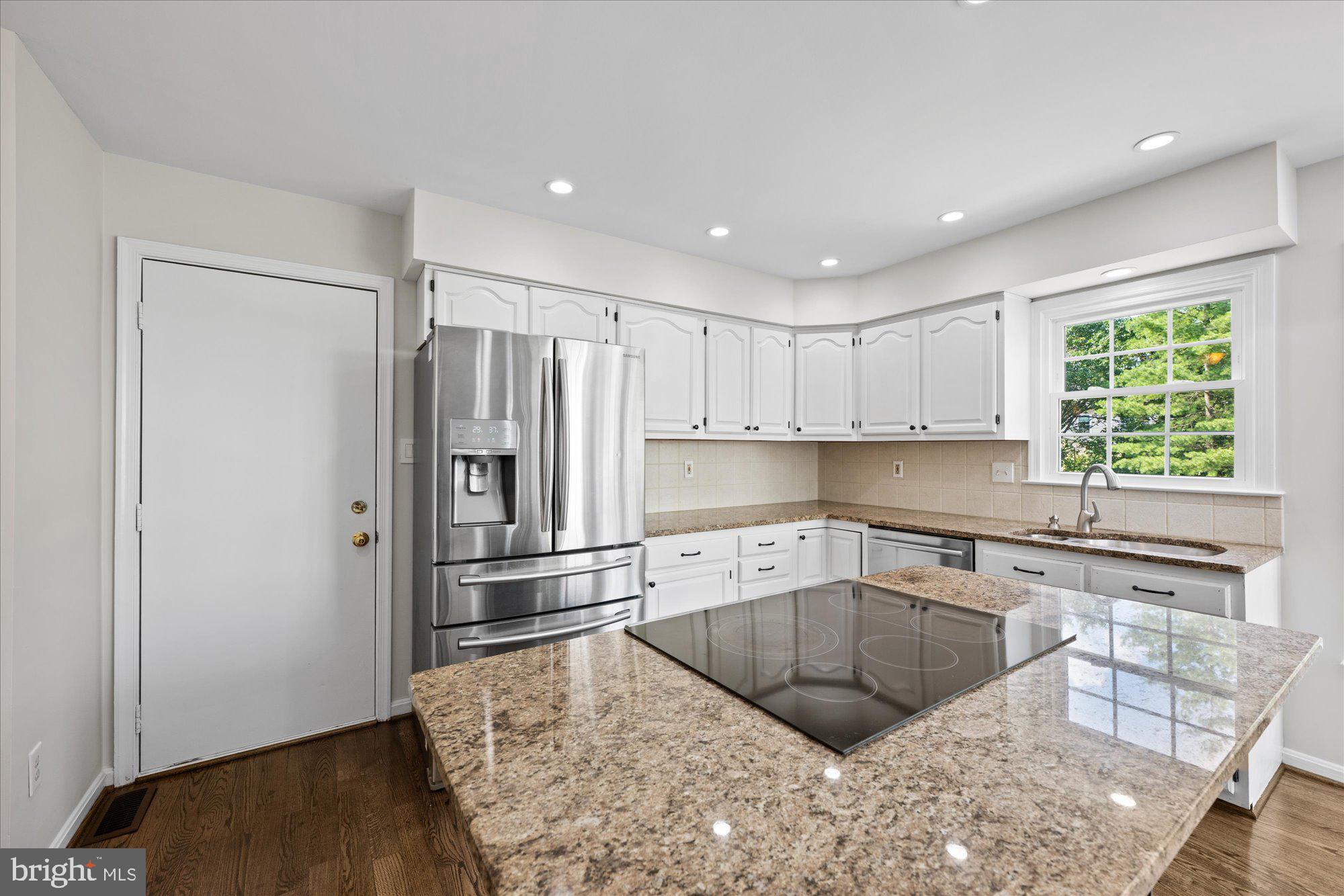 ASHBURN FARM - Residential