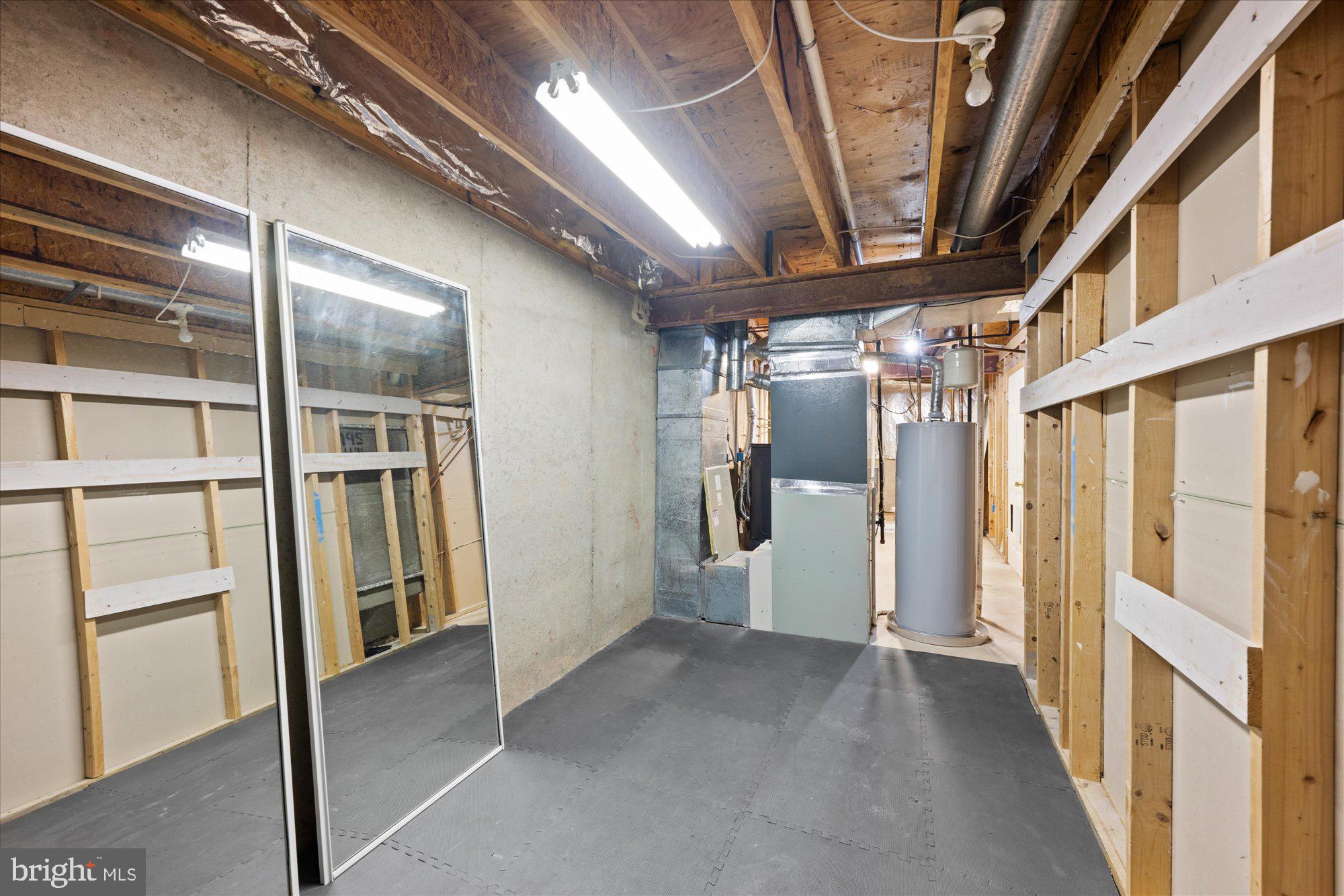 ASHBURN FARM - Residential