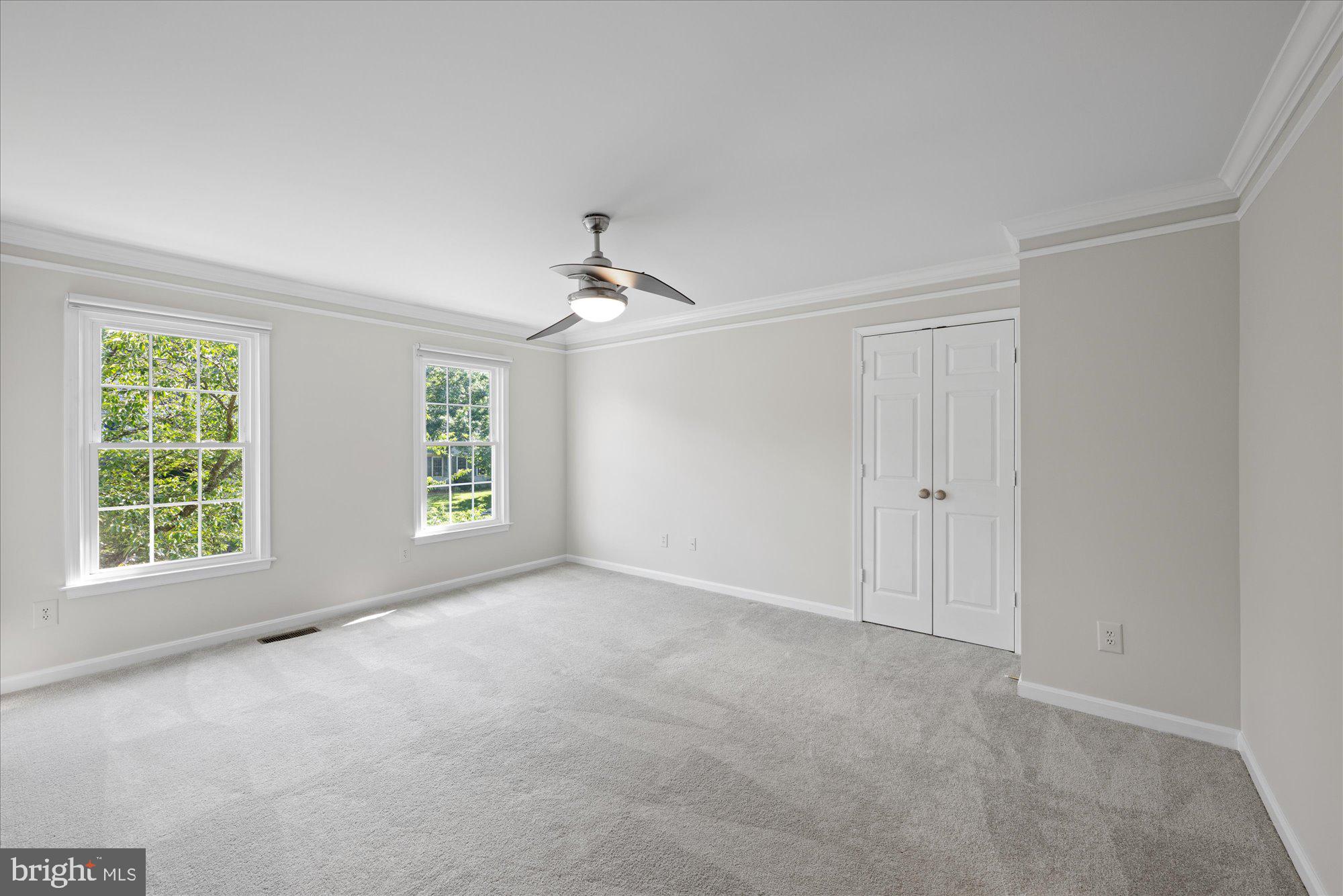 ASHBURN FARM - Residential