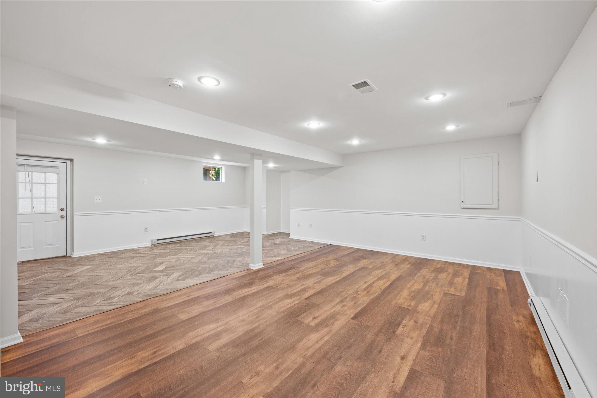 ASHBURN FARM - Residential