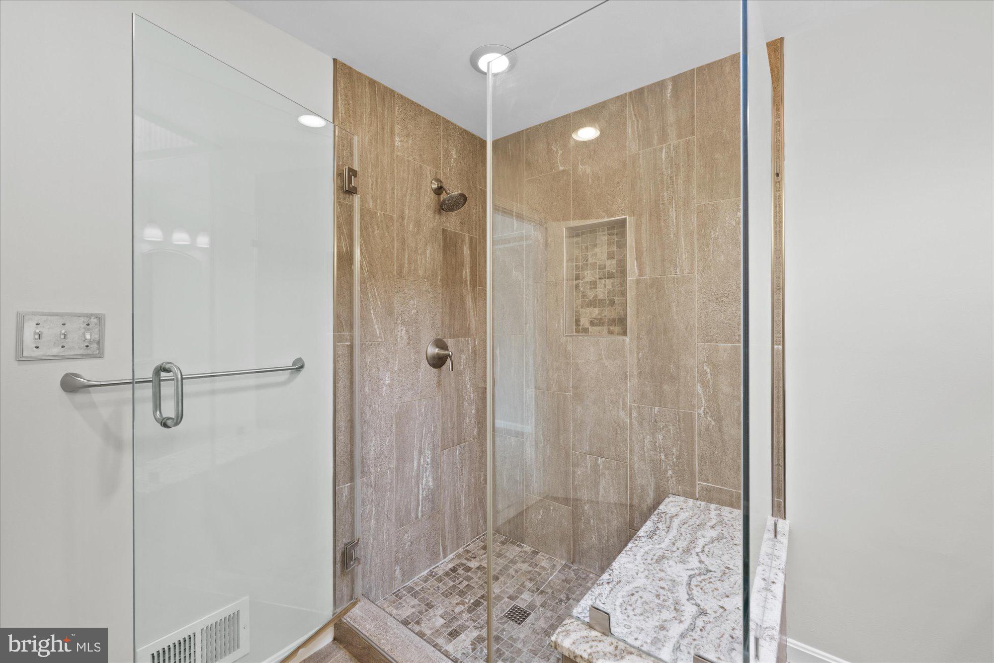 ASHBURN FARM - Residential