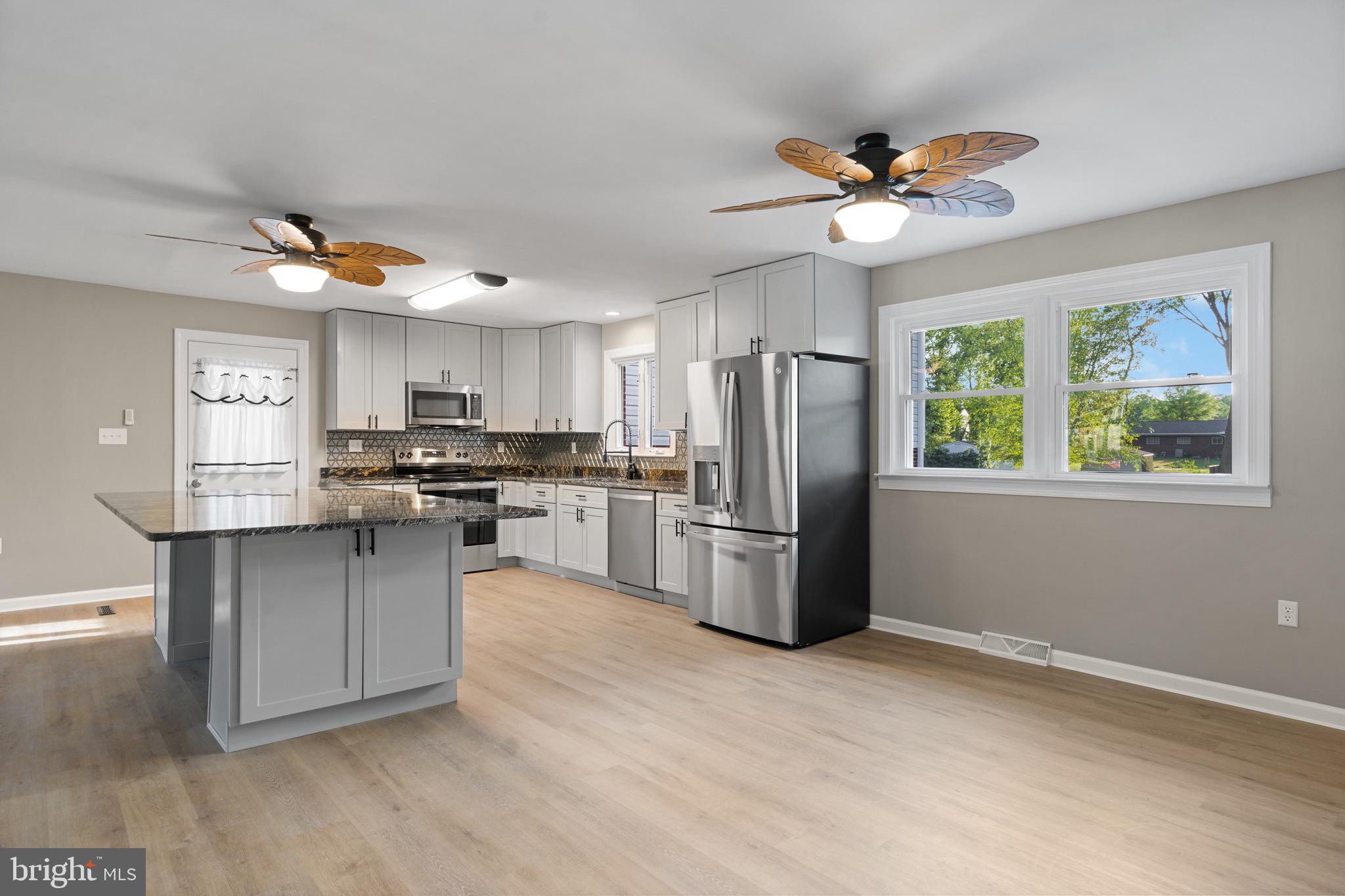 ROBIE MANOR SUB - Residential Lease