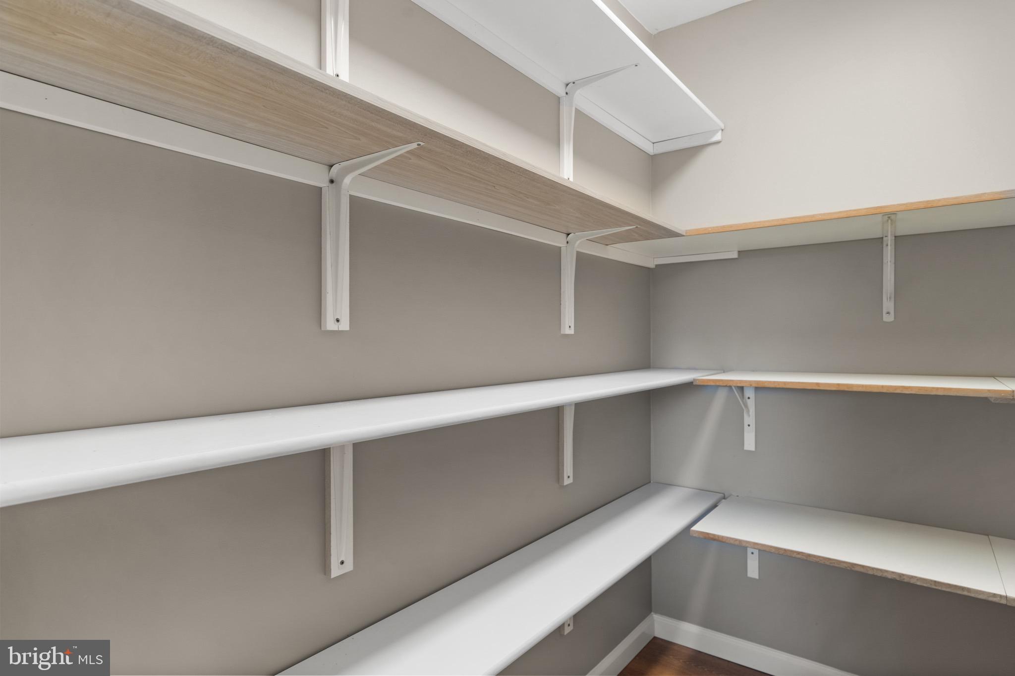 ROBIE MANOR SUB - Residential Lease