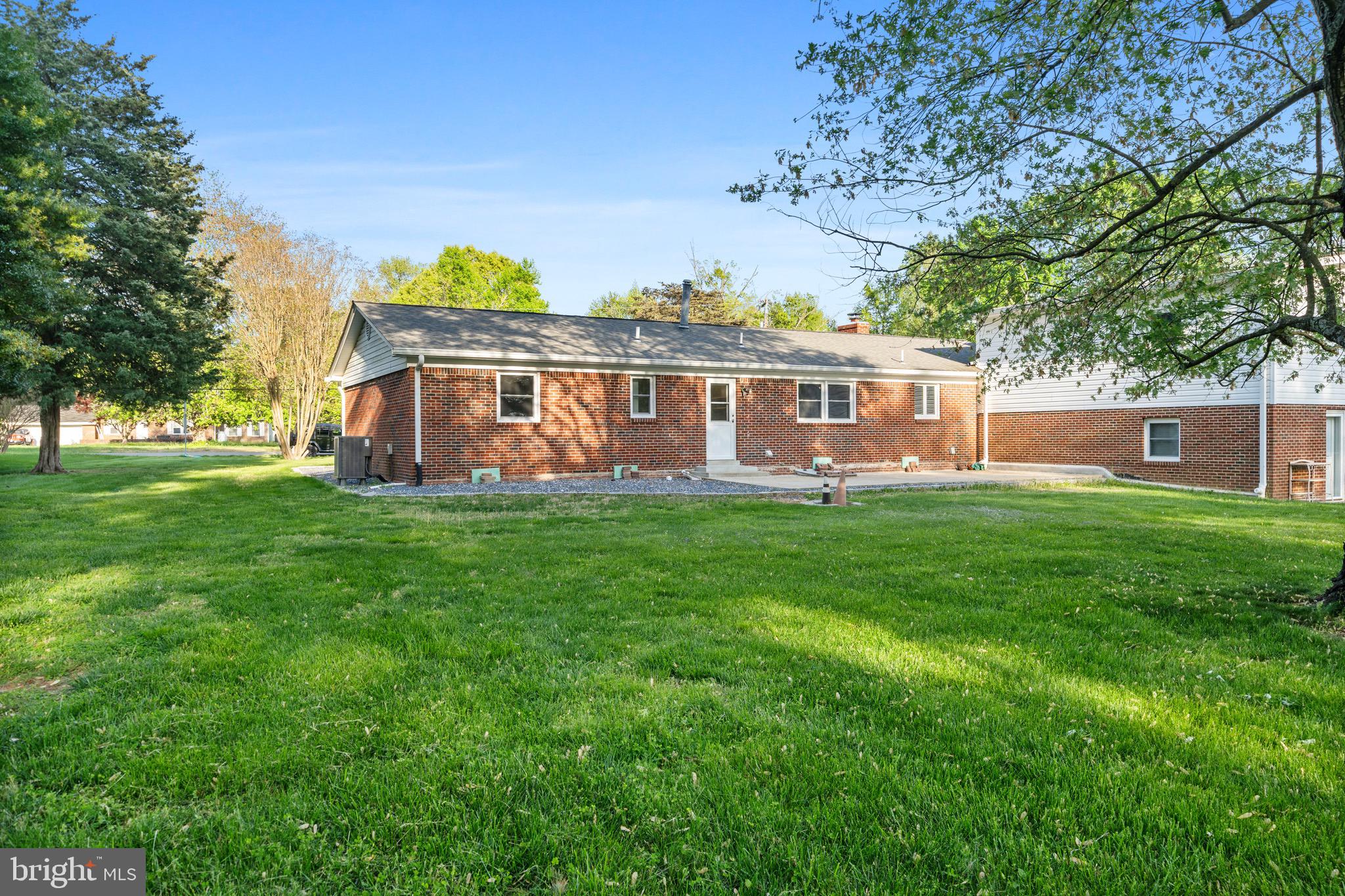 ROBIE MANOR SUB - Residential Lease