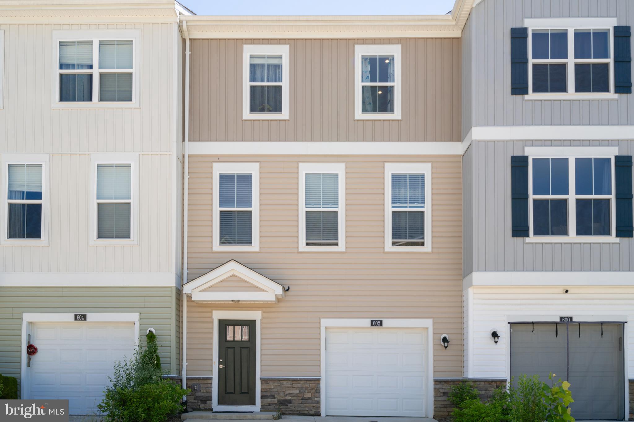 CHERRYVIEW LANDING - Residential