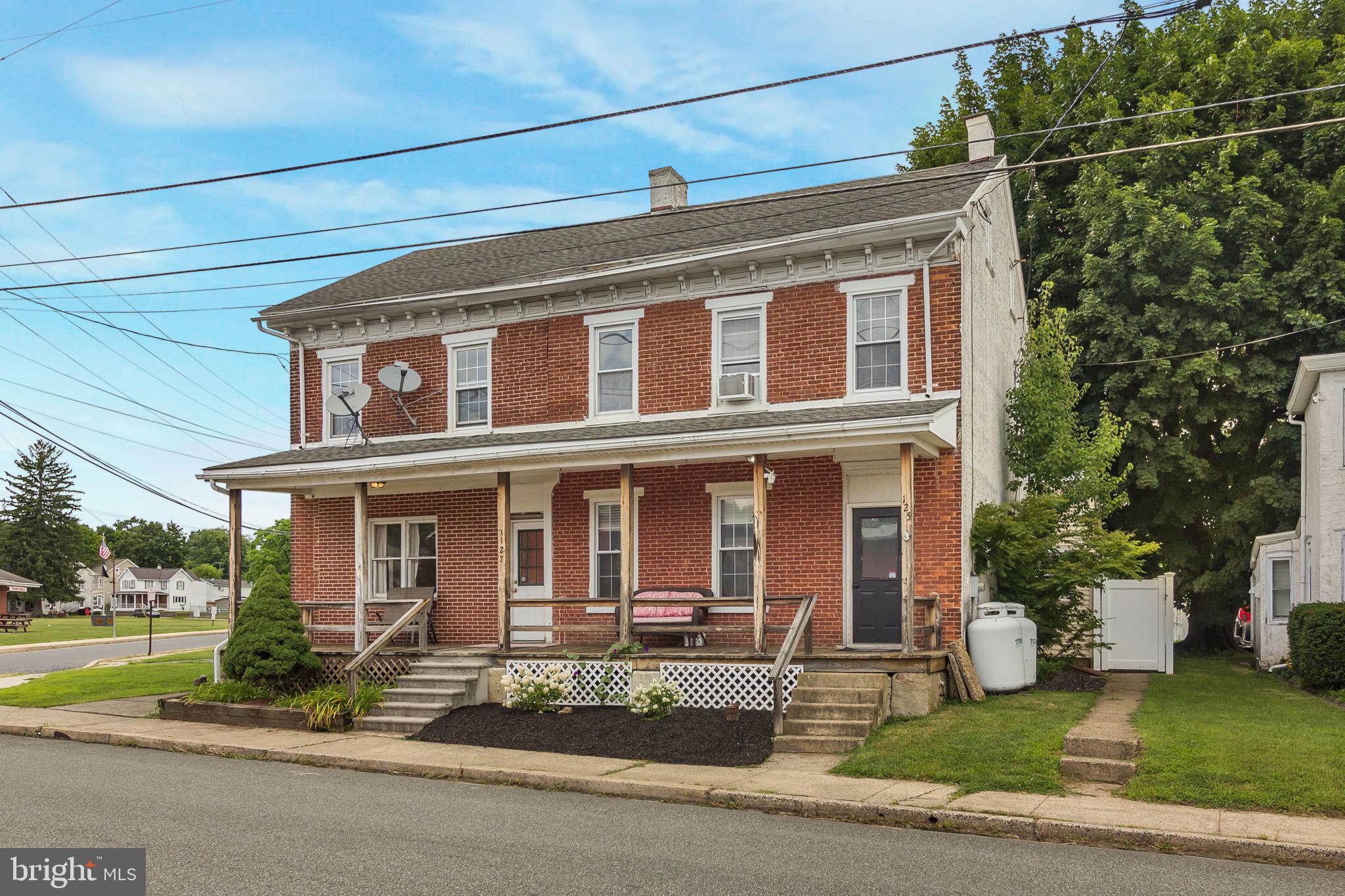 125 E CHESTNUT STREET