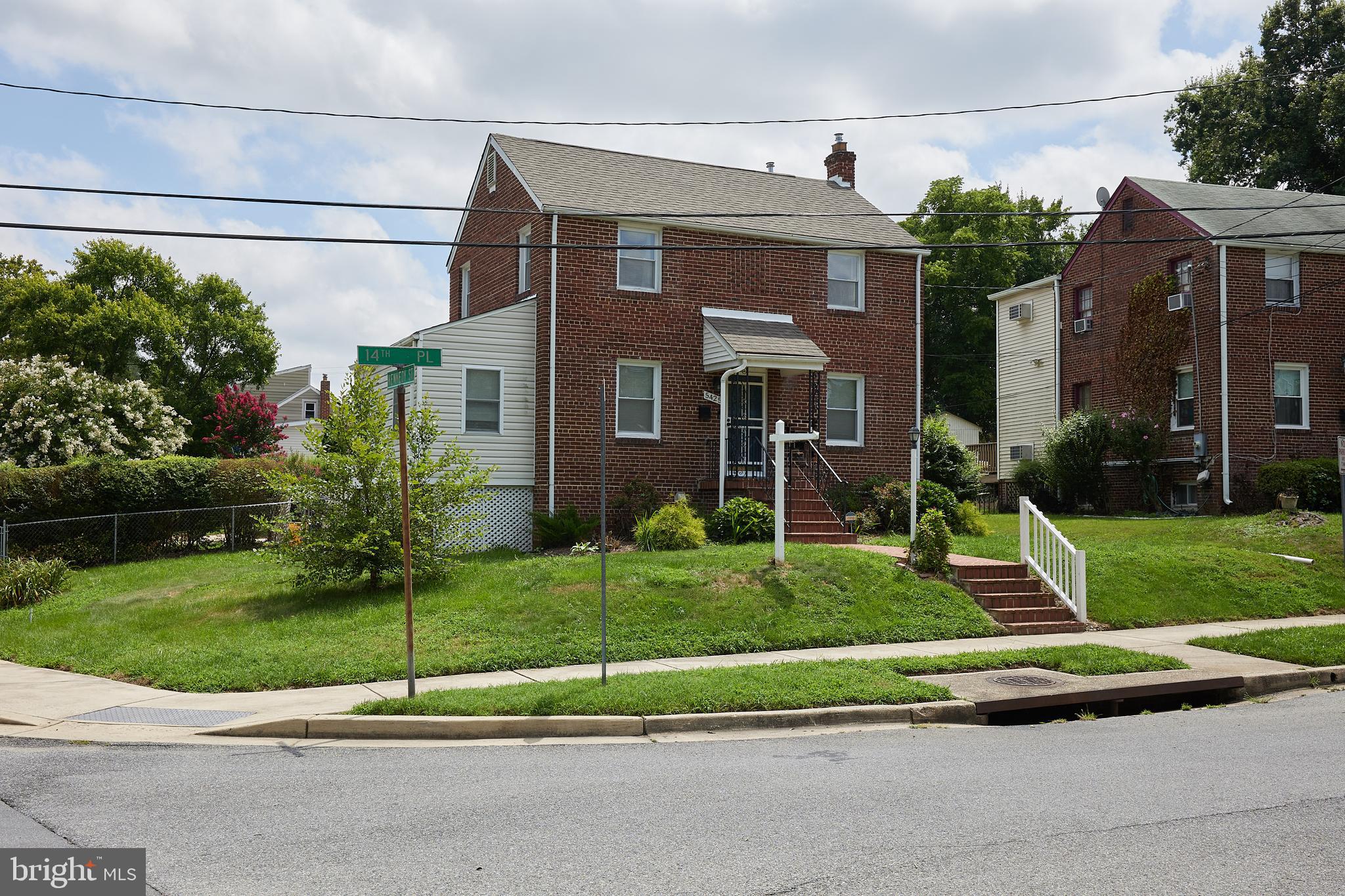 MICHIGAN PARK HILLS - Residential