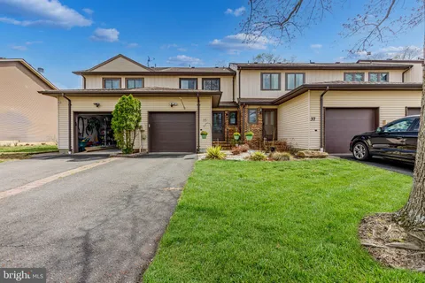 35 Manchester Road, Flemington, NJ MLS: NJHT2003634