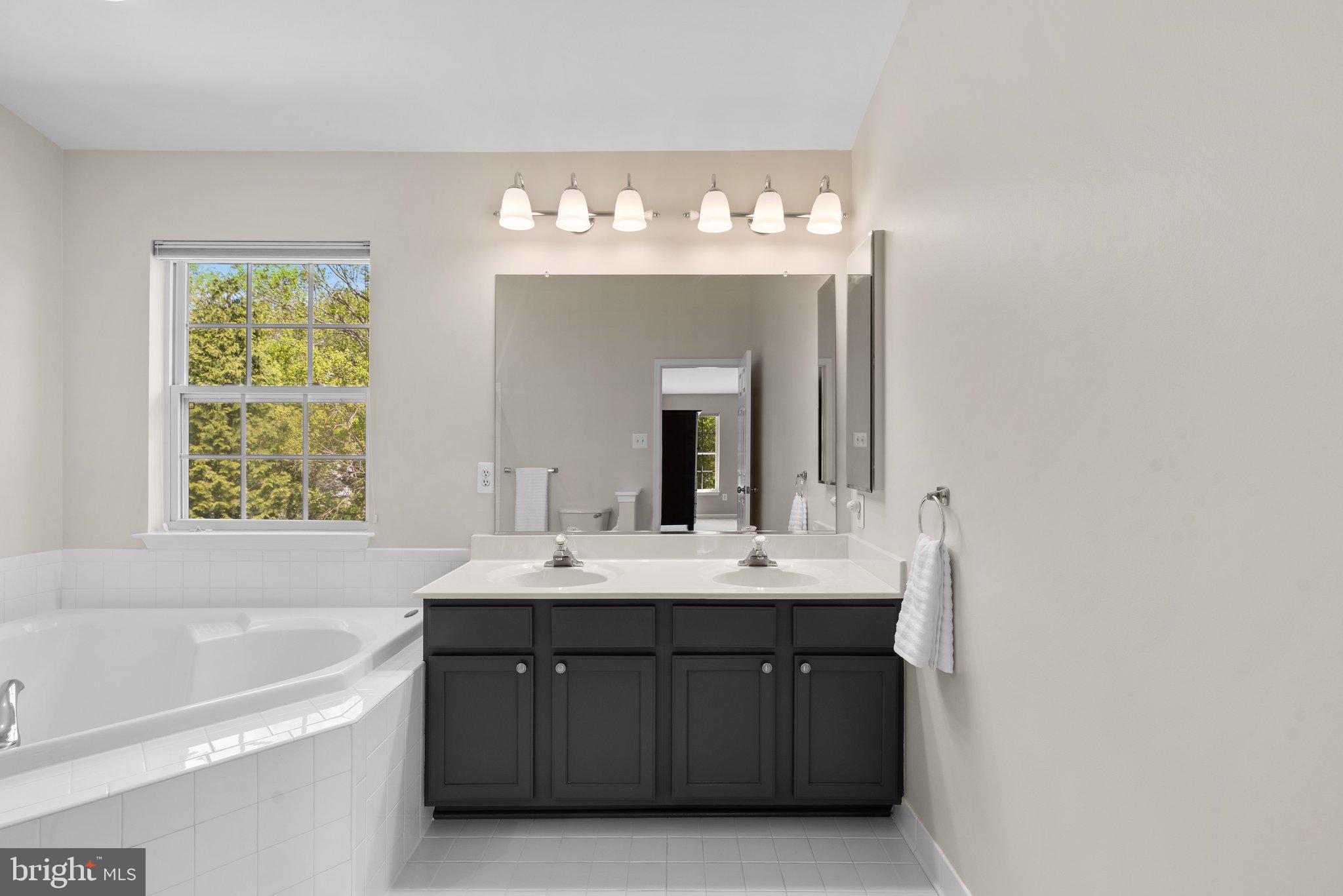 TREYBURN - Residential