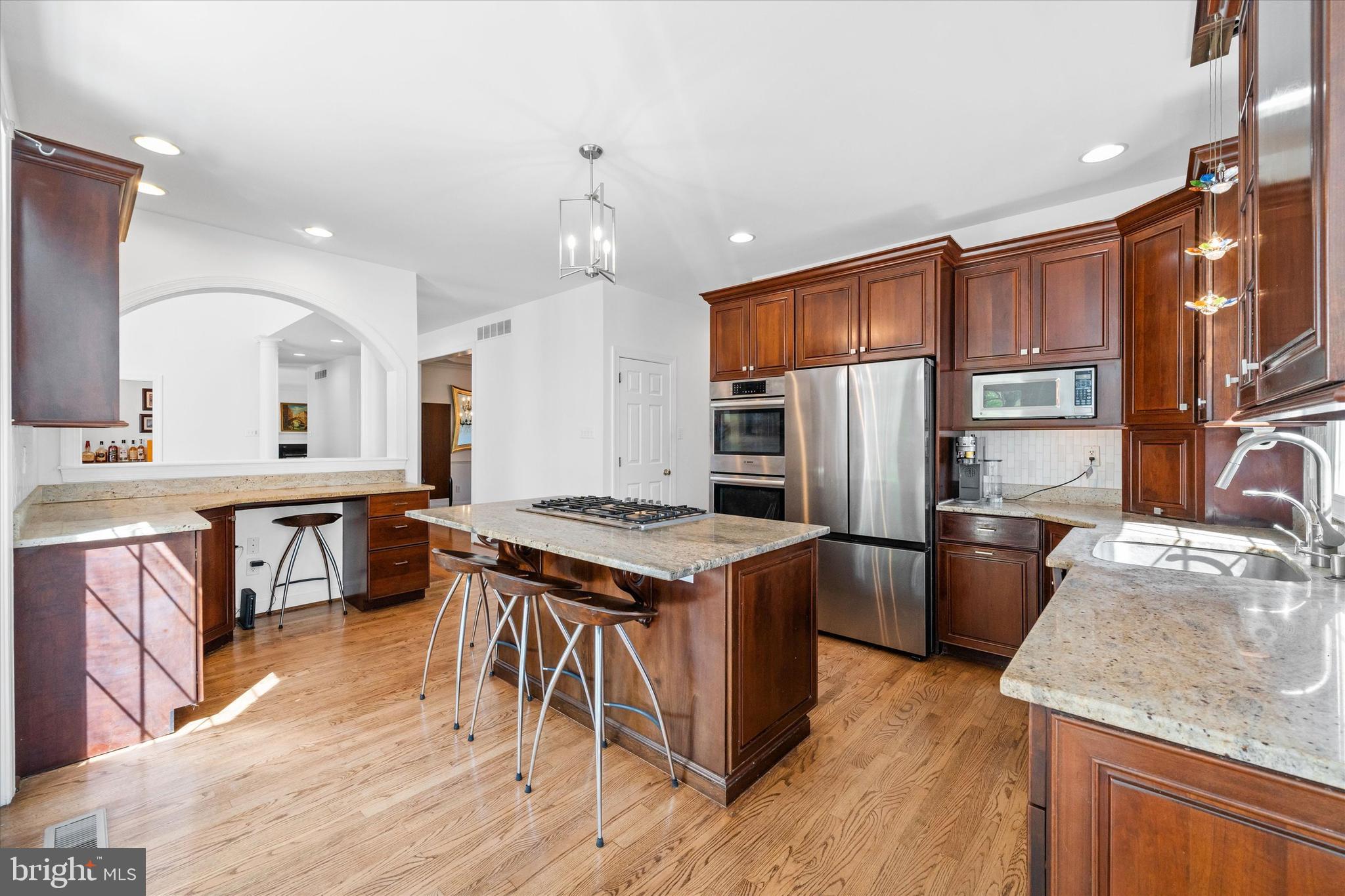 BLACKSHIRE - Residential