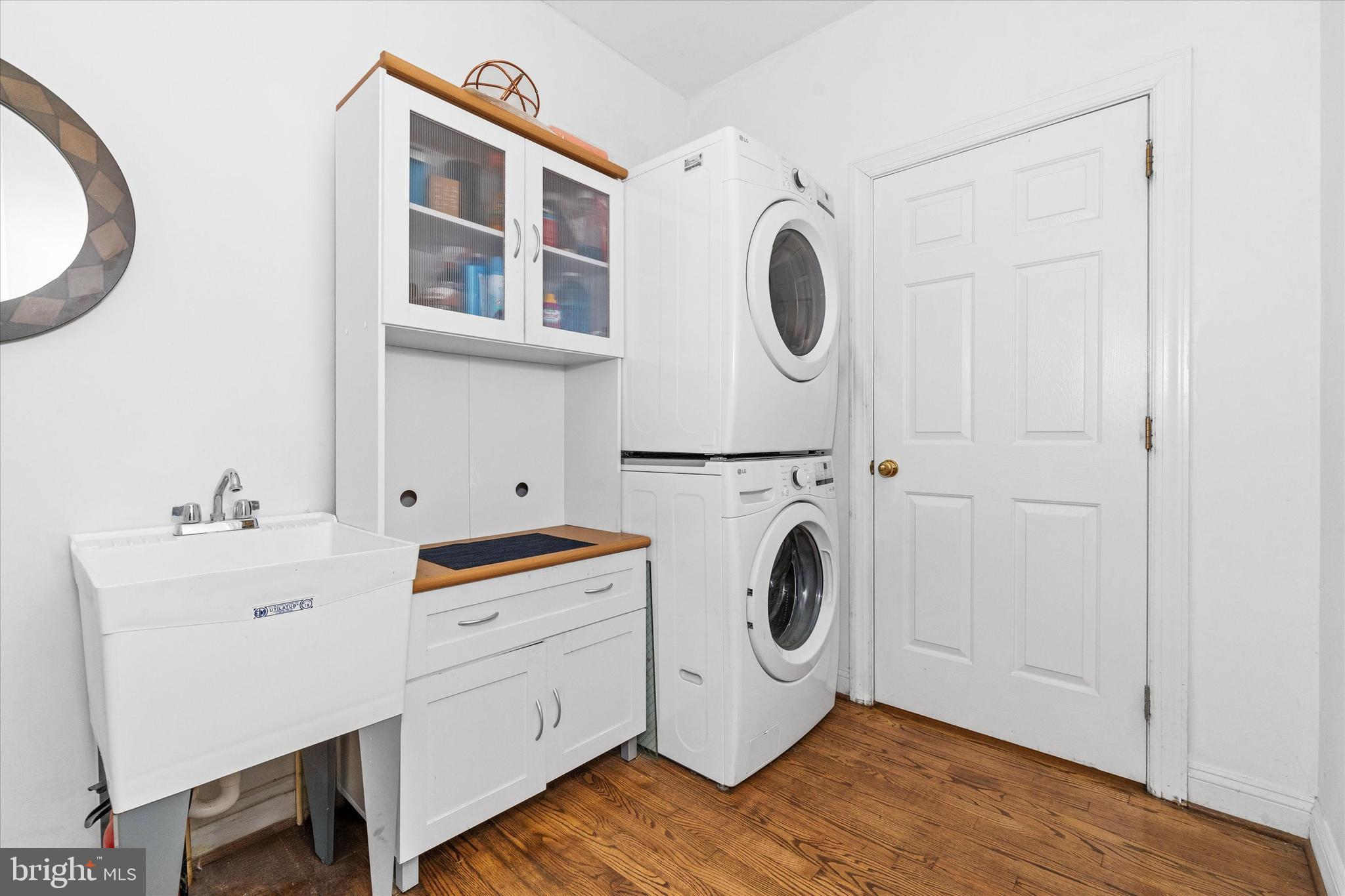 BLACKSHIRE - Residential