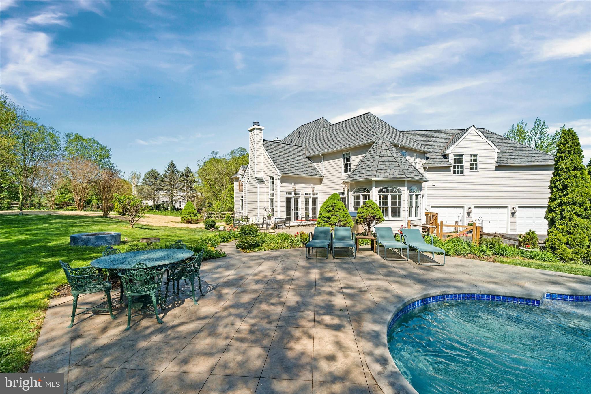 BLACKSHIRE - Residential