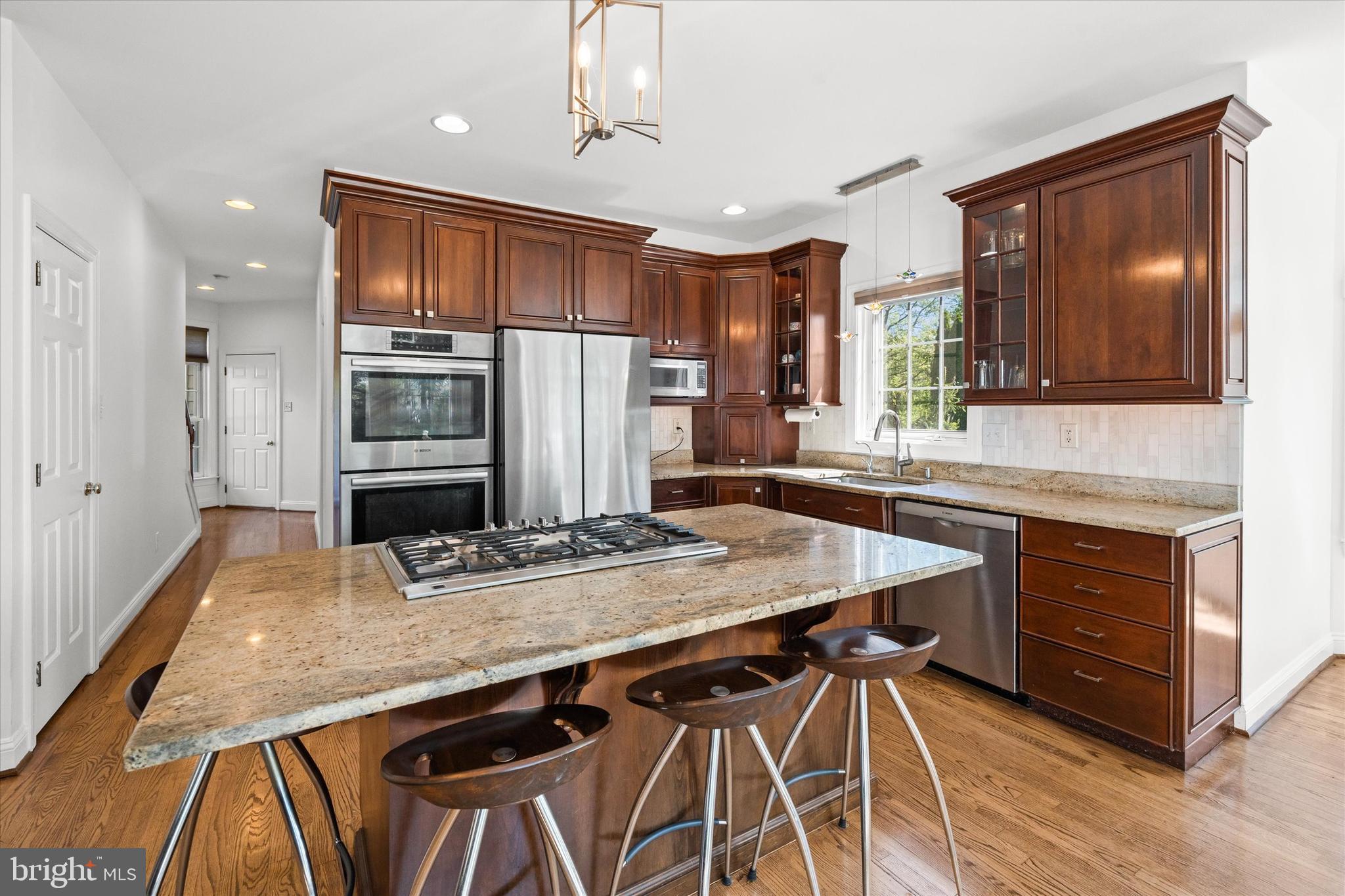 BLACKSHIRE - Residential