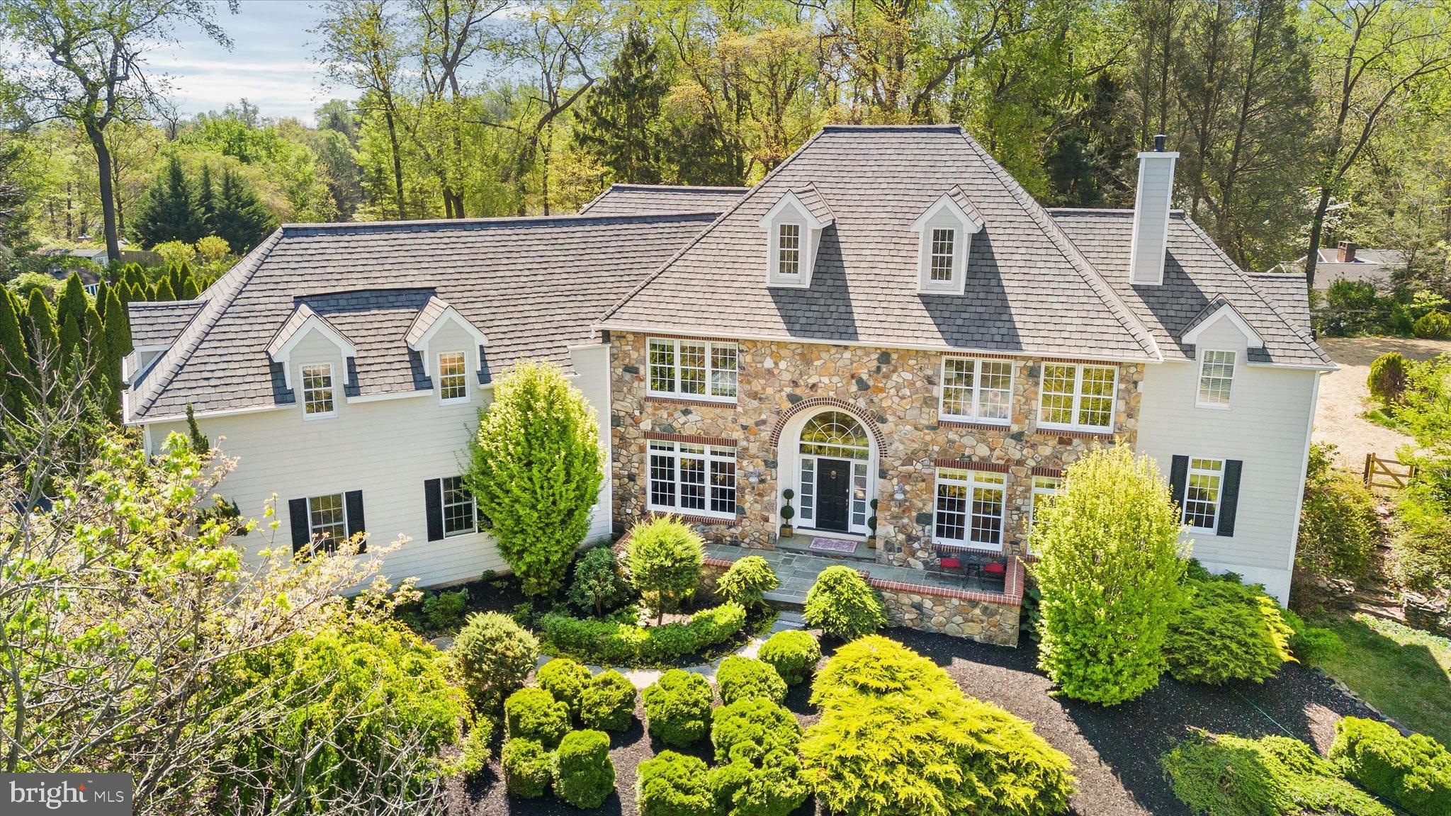 BLACKSHIRE - Residential