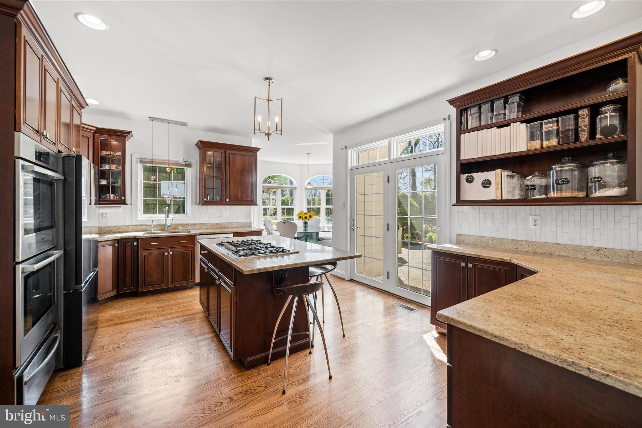 BLACKSHIRE - Residential