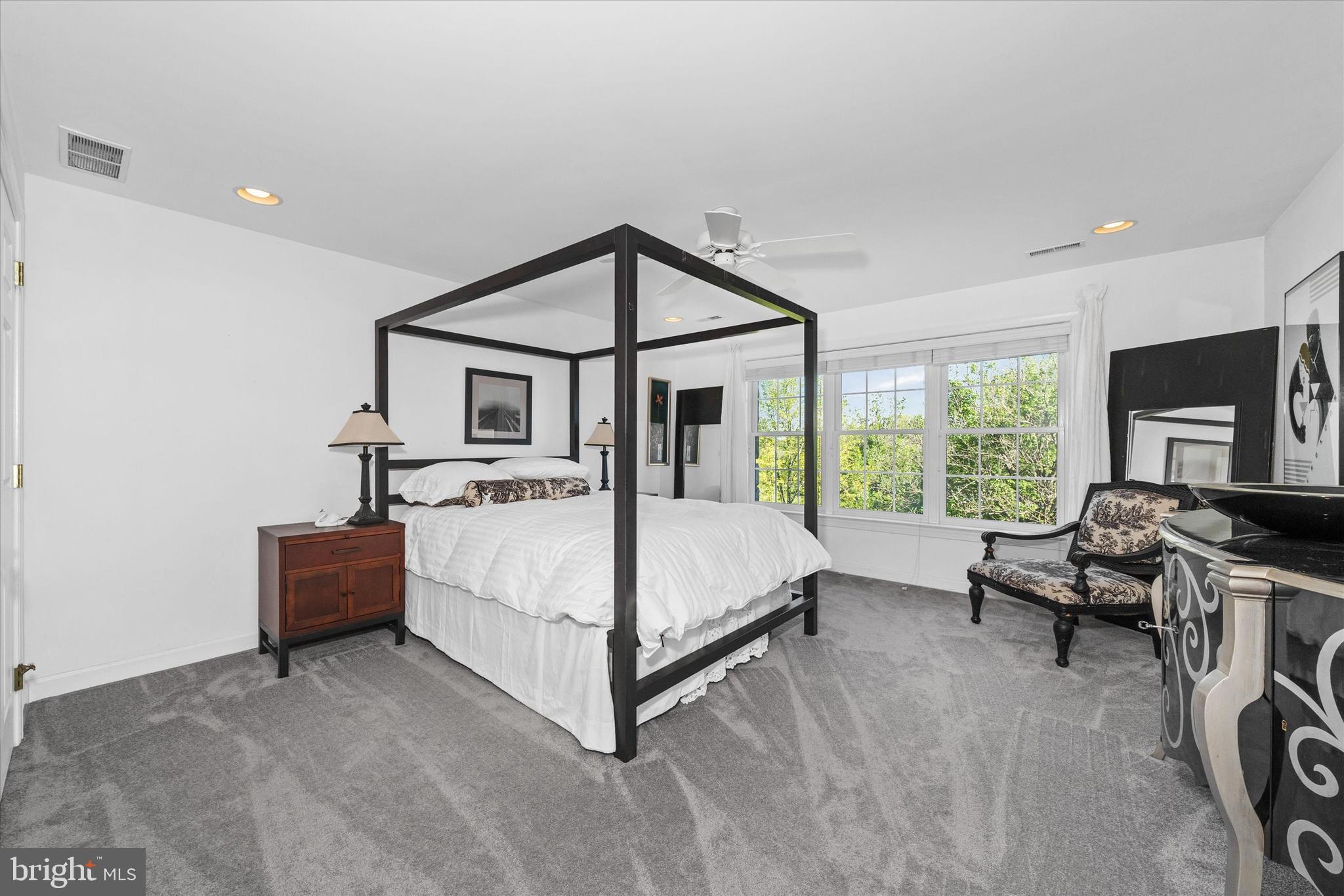 BLACKSHIRE - Residential