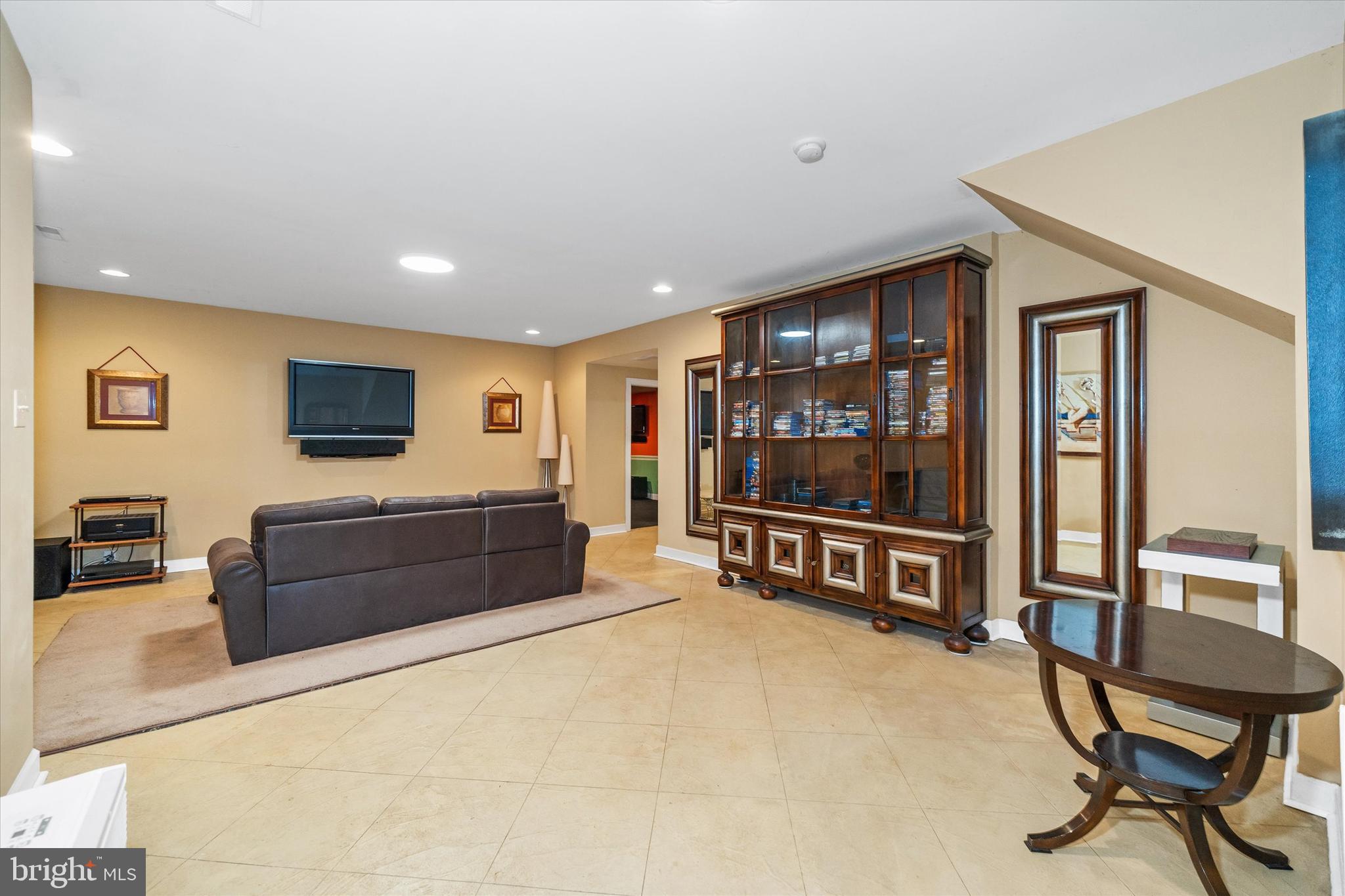 BLACKSHIRE - Residential