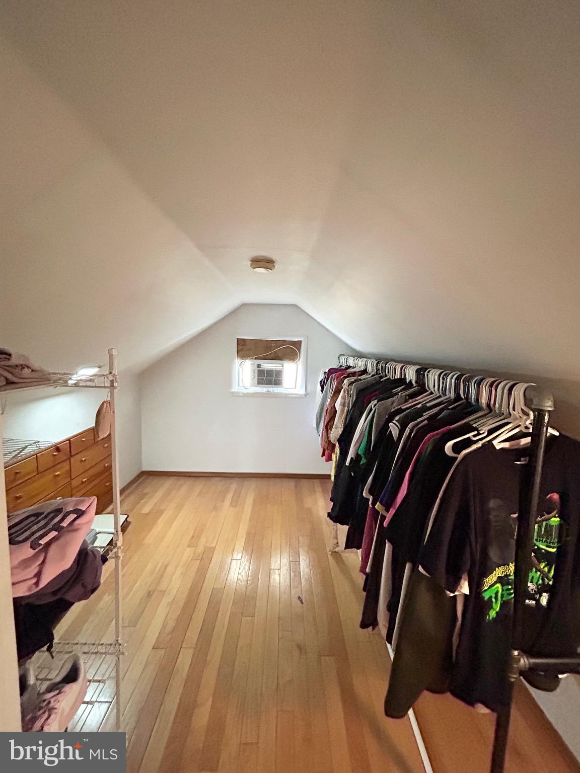 WYOMISSING HILLS - Residential