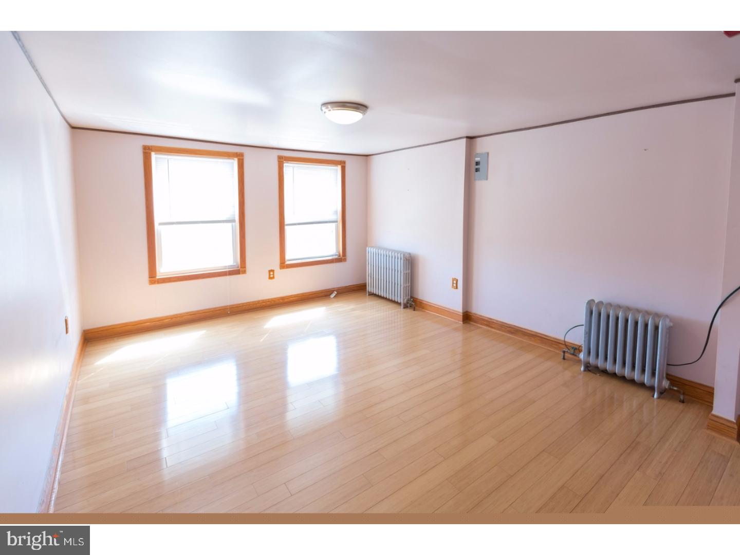 FISHTOWN - Commercial Sale