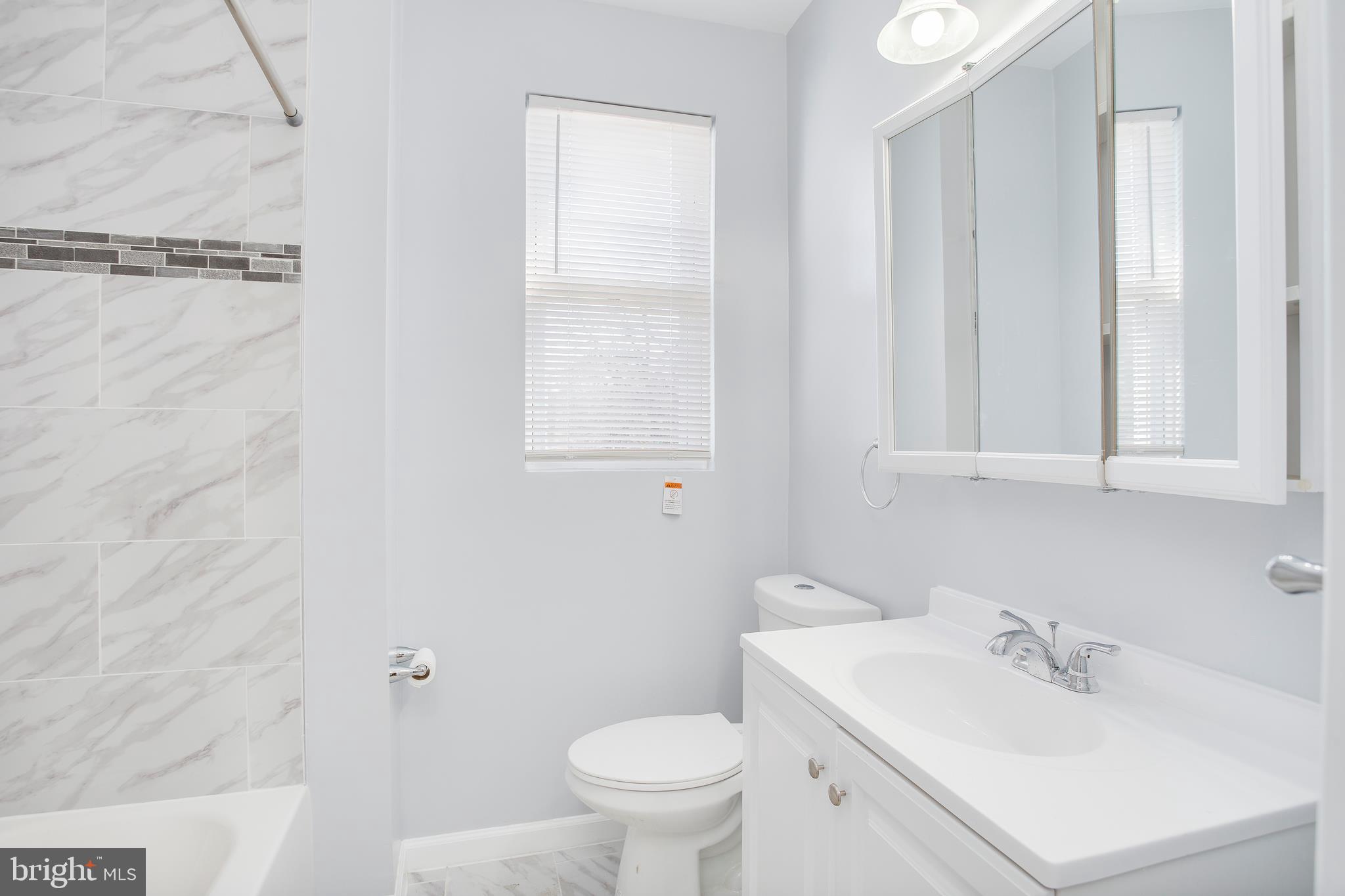 MEDFIELD - Residential Lease