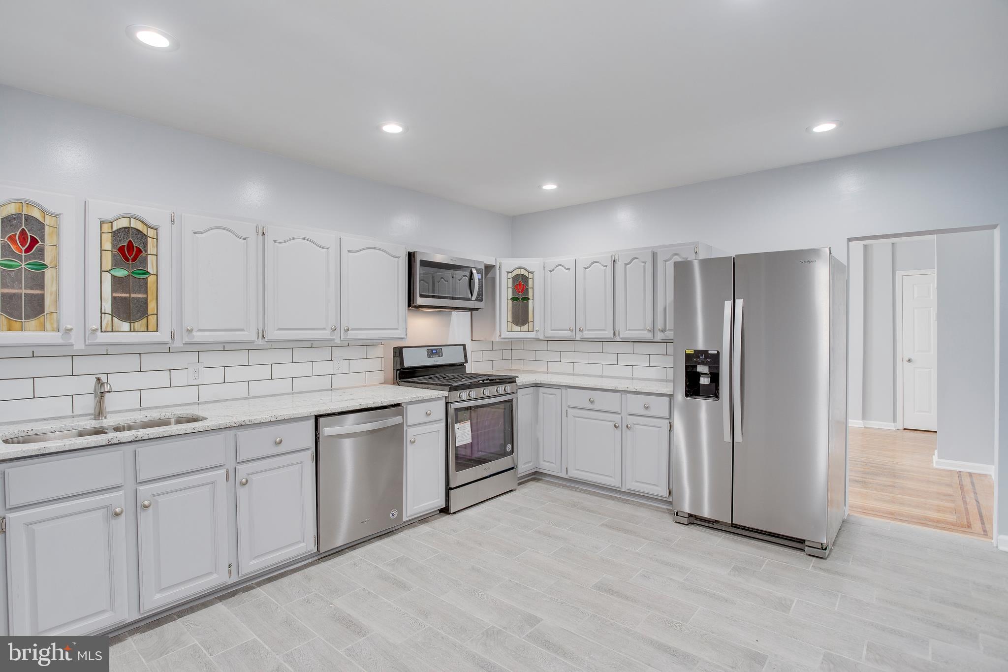 MEDFIELD - Residential Lease