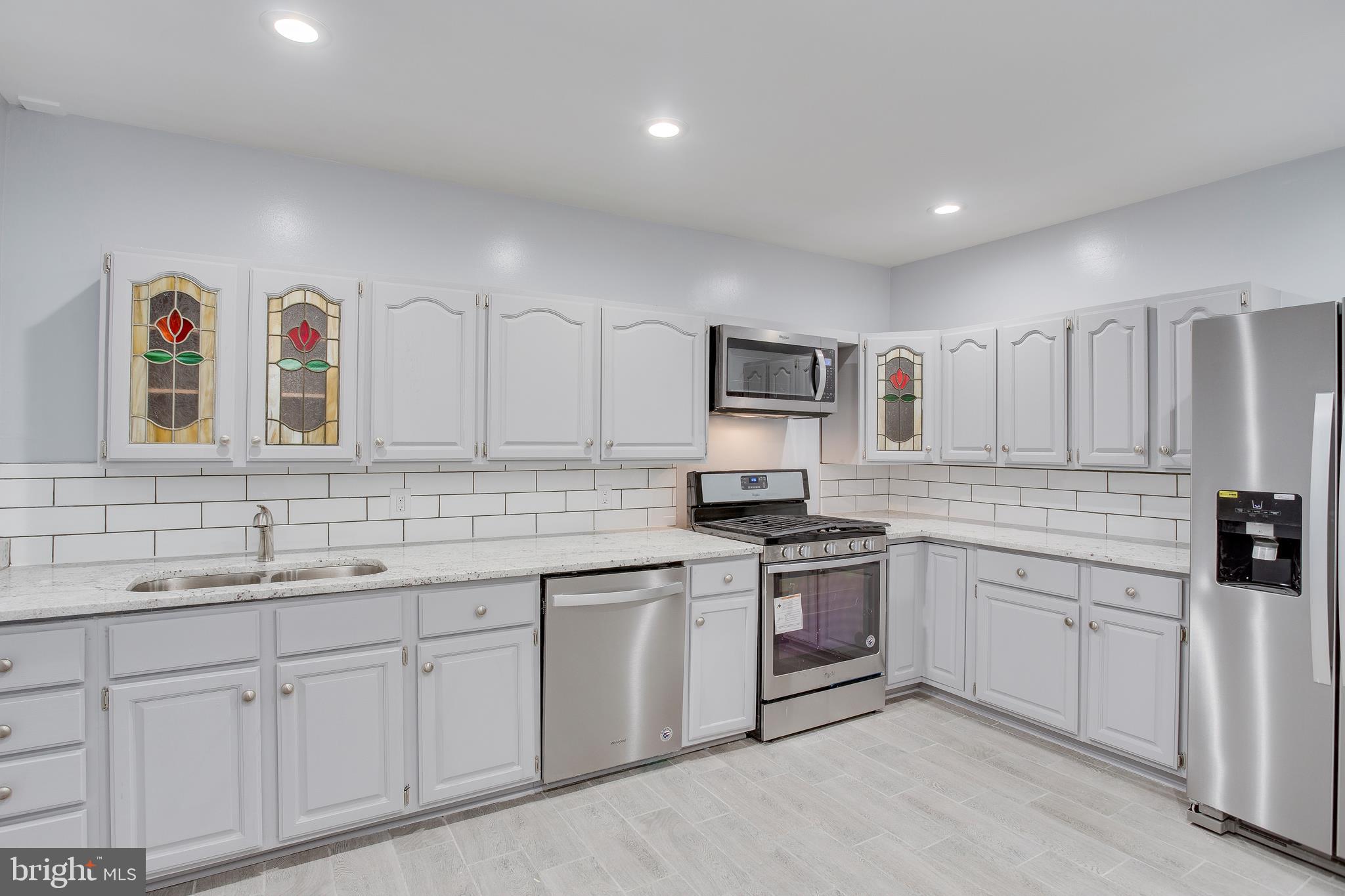 MEDFIELD - Residential Lease