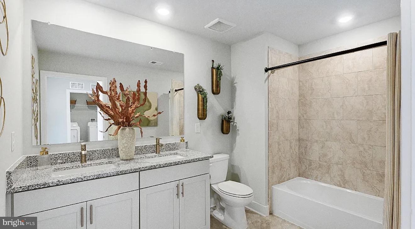 1236 CRESTED WOOD DRIVE