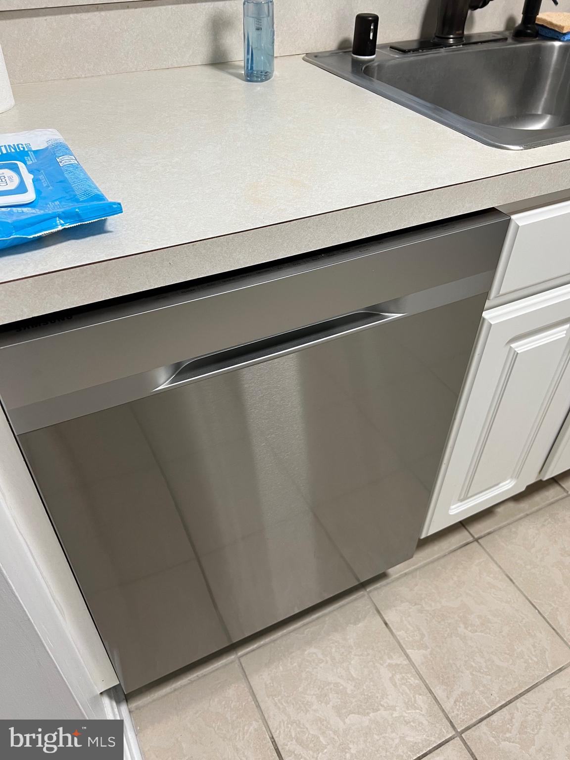 PIERSIDE AT HARBORVIEW - Residential