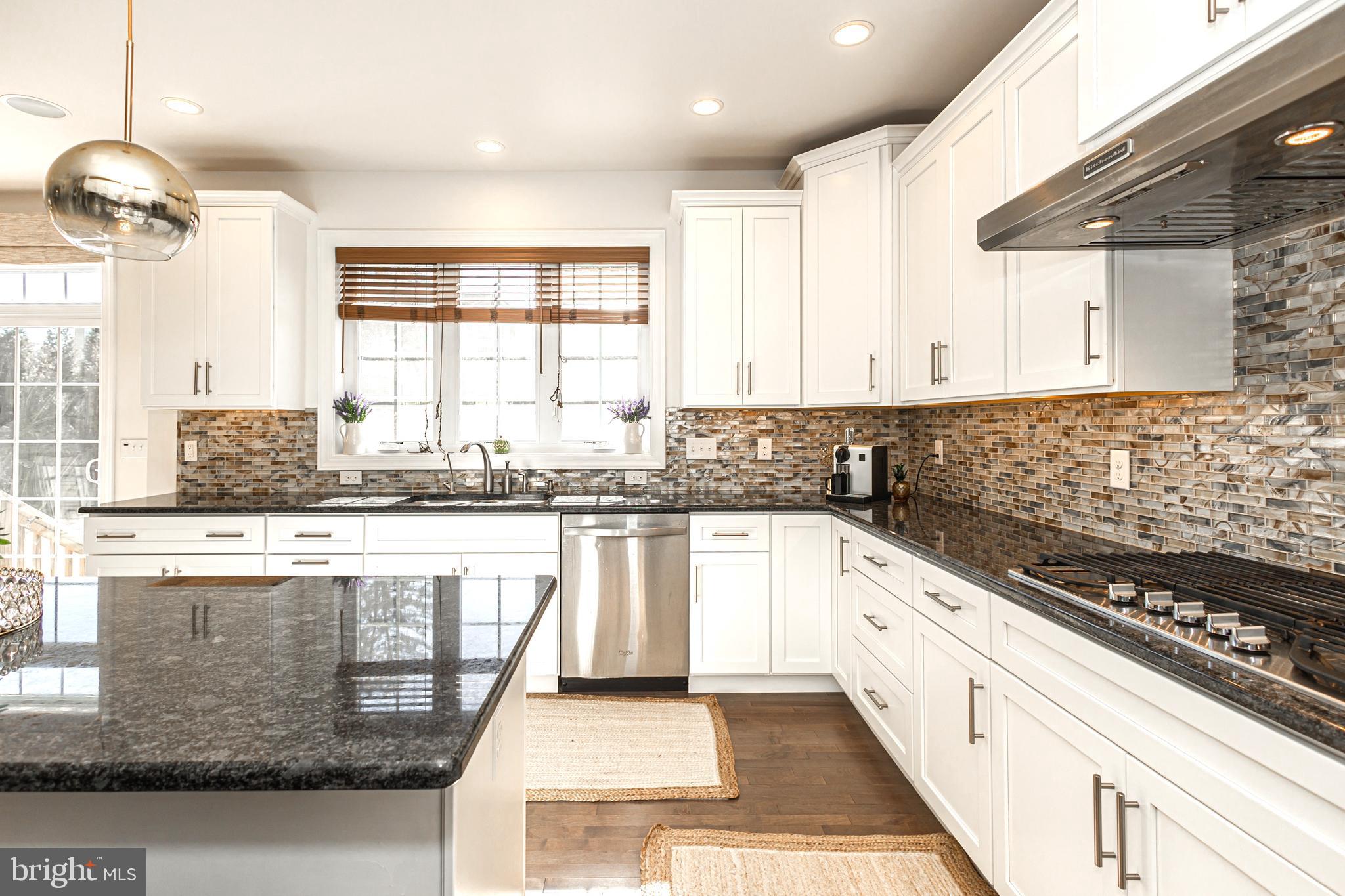 HORSHAM VALLEY ESTAT - Residential