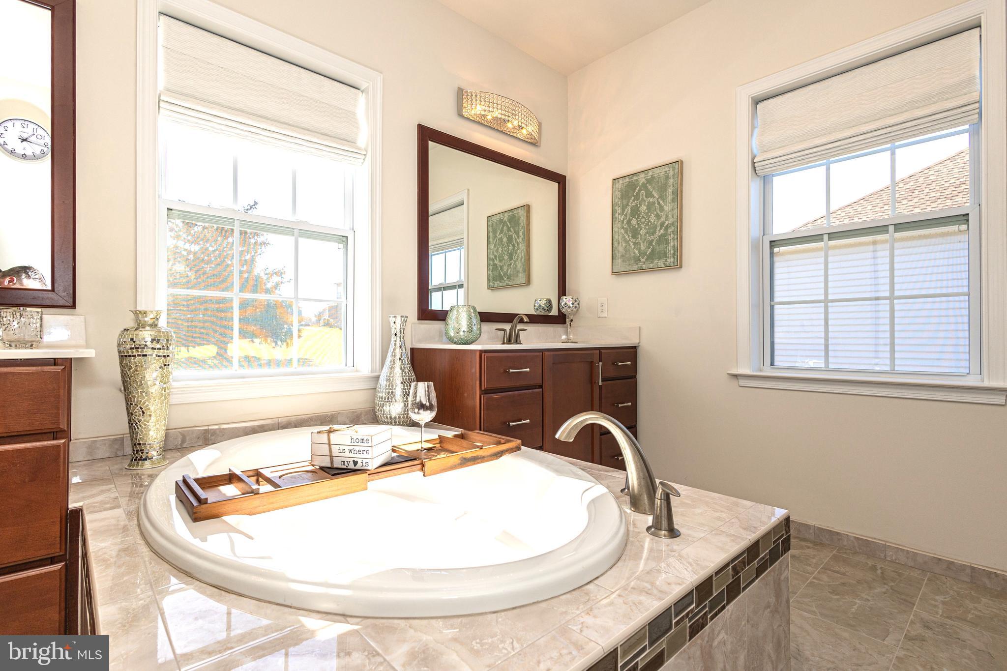 HORSHAM VALLEY ESTAT - Residential