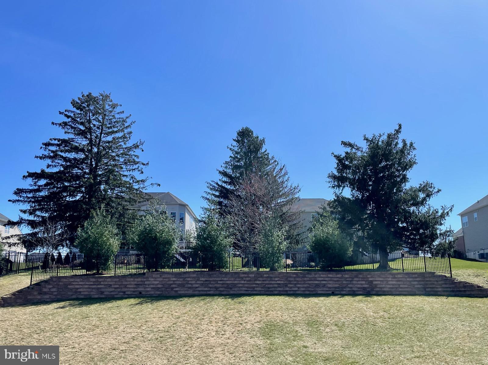 HORSHAM VALLEY ESTAT - Residential