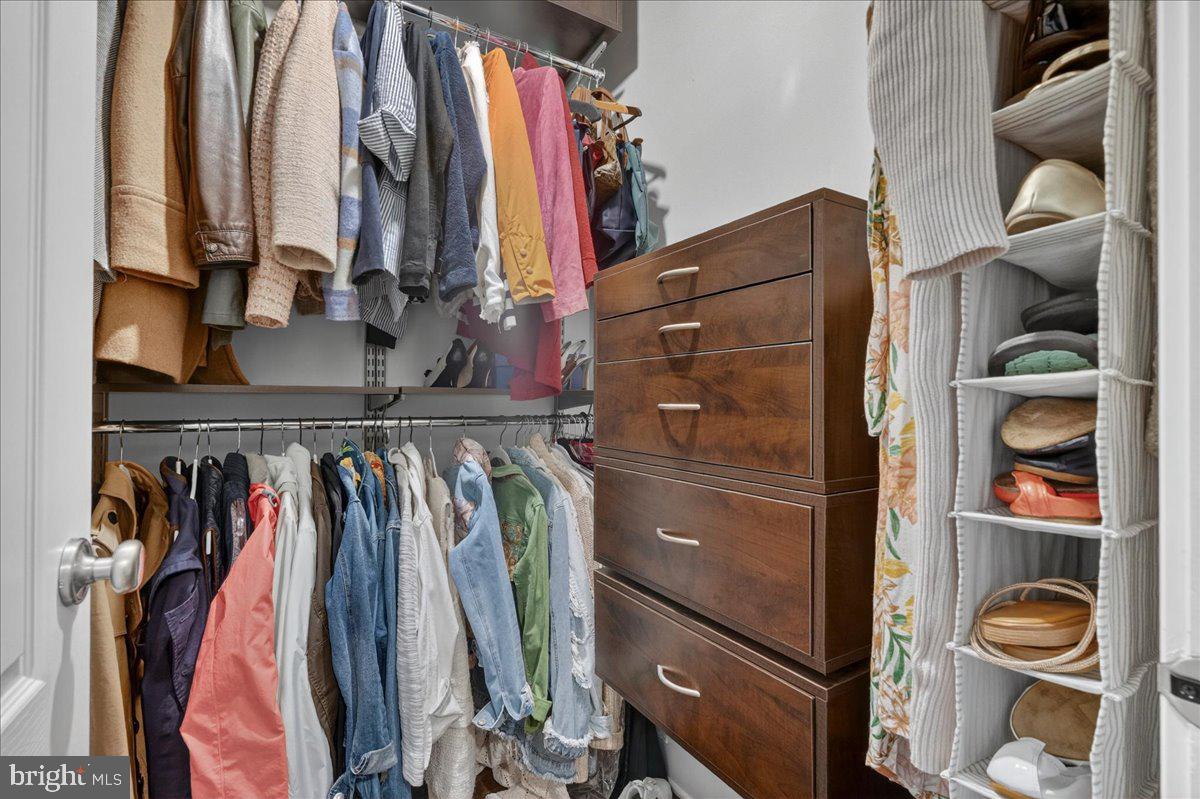 APPLEBROOK MEADOWS - Residential