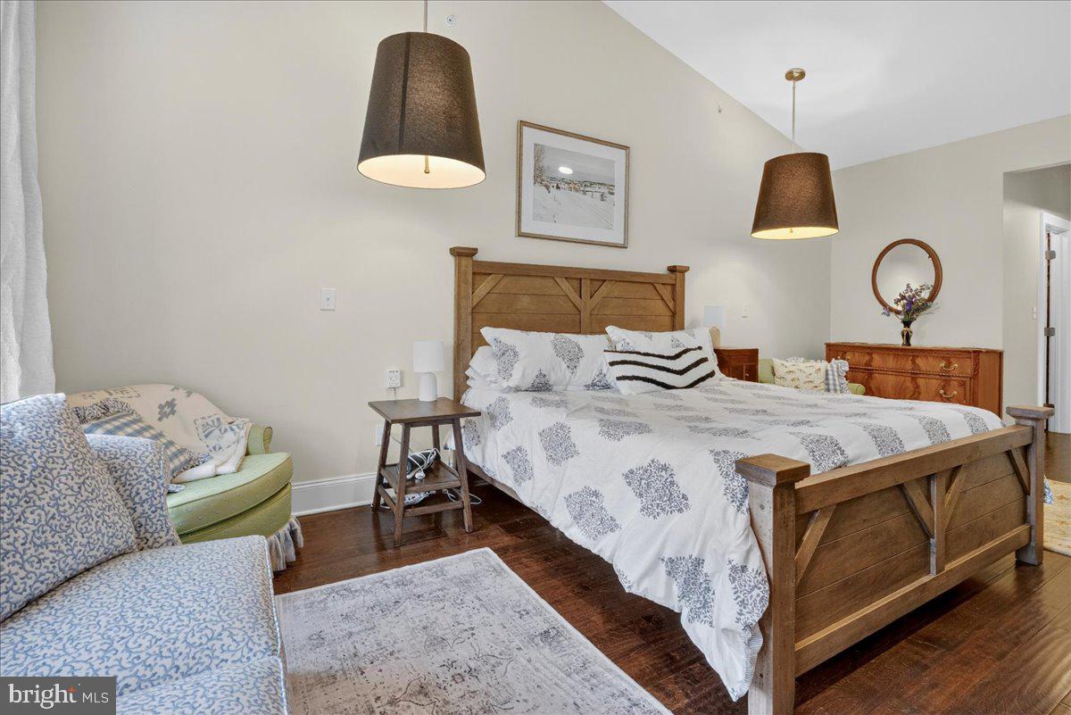 APPLEBROOK MEADOWS - Residential