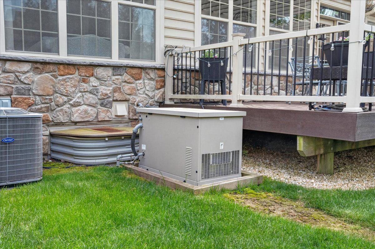 APPLEBROOK MEADOWS - Residential