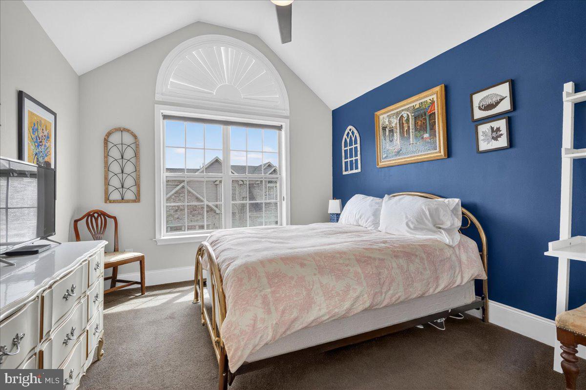 APPLEBROOK MEADOWS - Residential