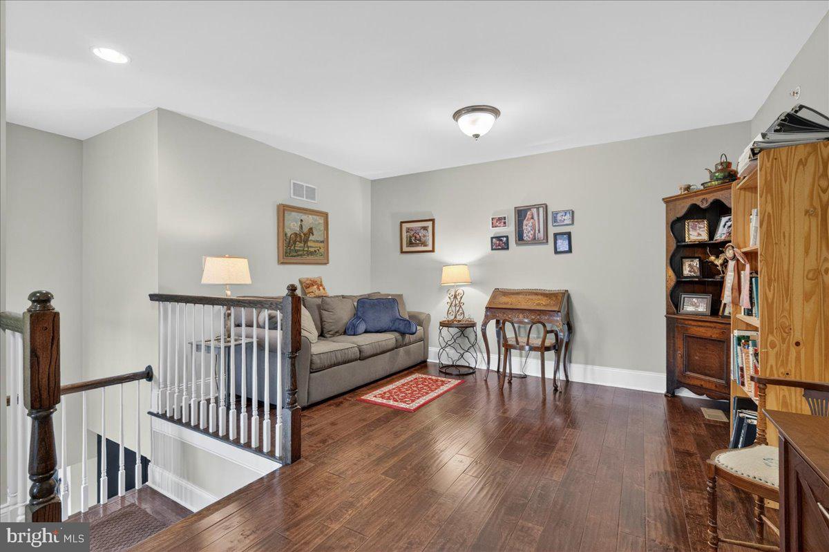 APPLEBROOK MEADOWS - Residential