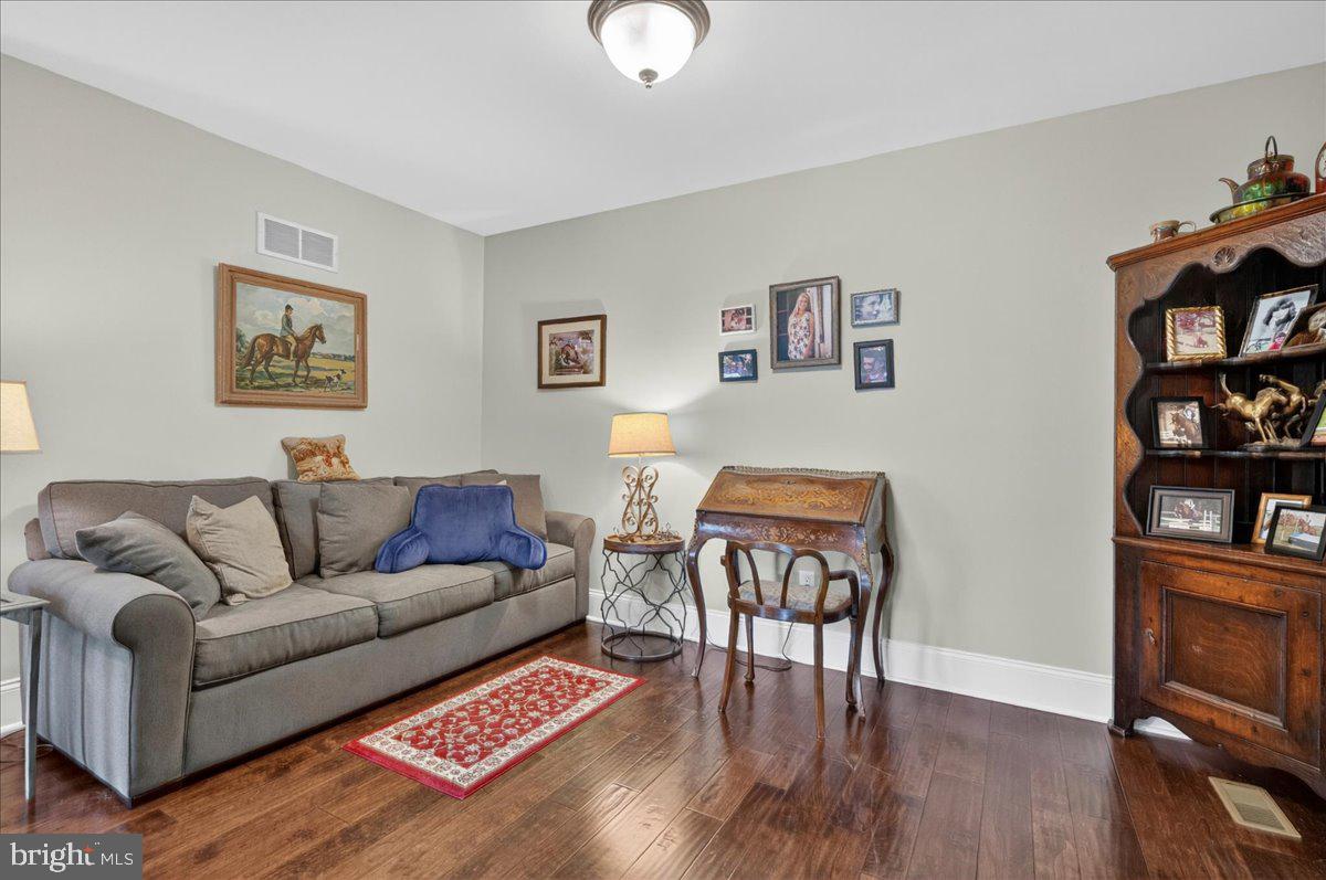 APPLEBROOK MEADOWS - Residential