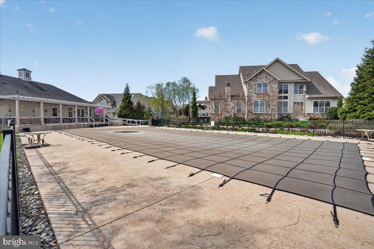 APPLEBROOK MEADOWS - Residential