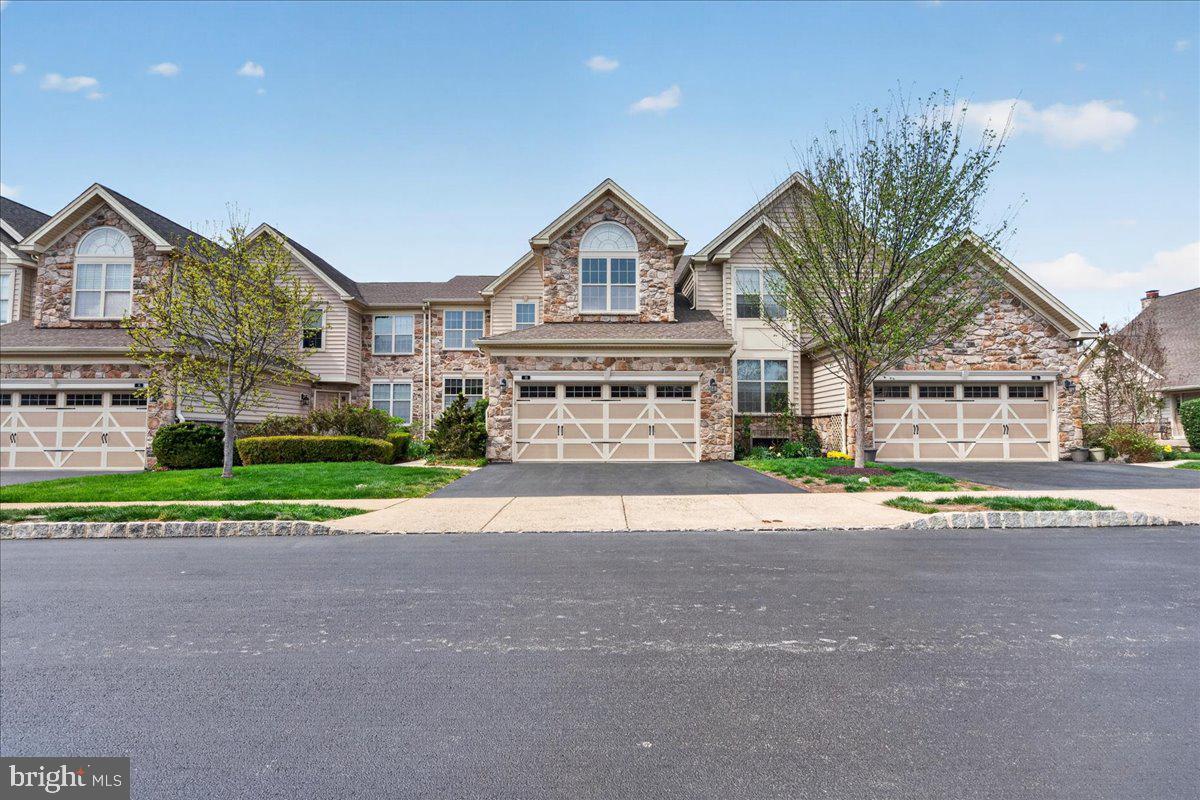 APPLEBROOK MEADOWS - Residential